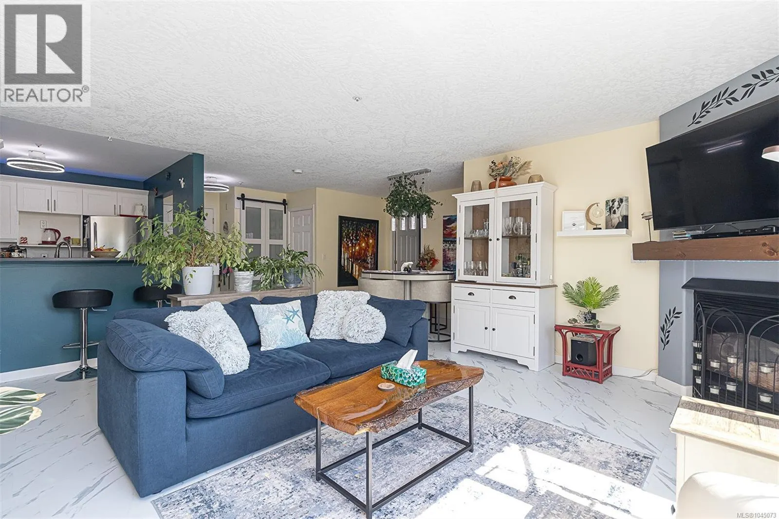 213 4965 Vista View Cres