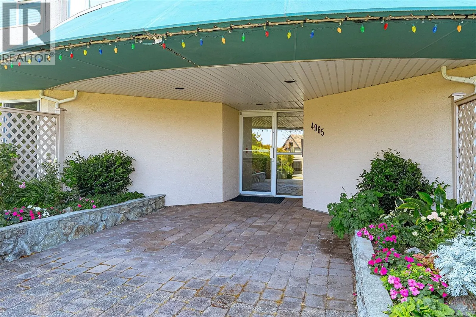 213 4965 Vista View Cres