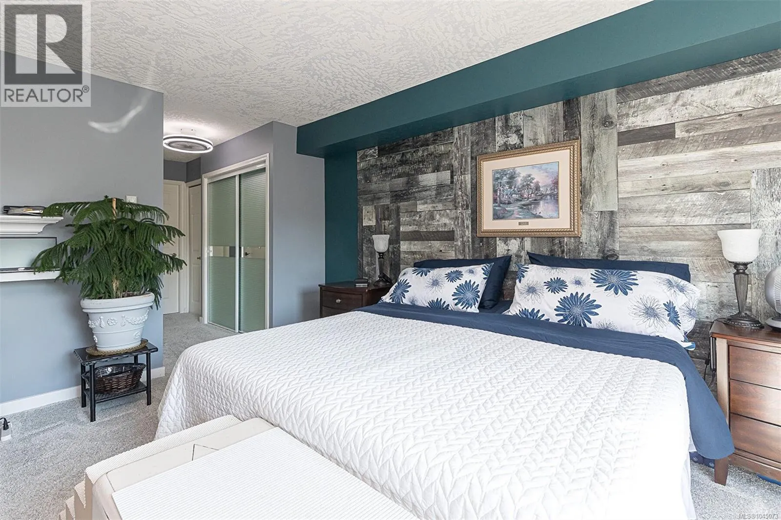 213 4965 Vista View Cres