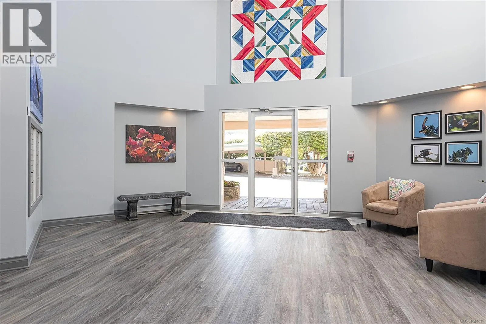 213 4965 Vista View Cres