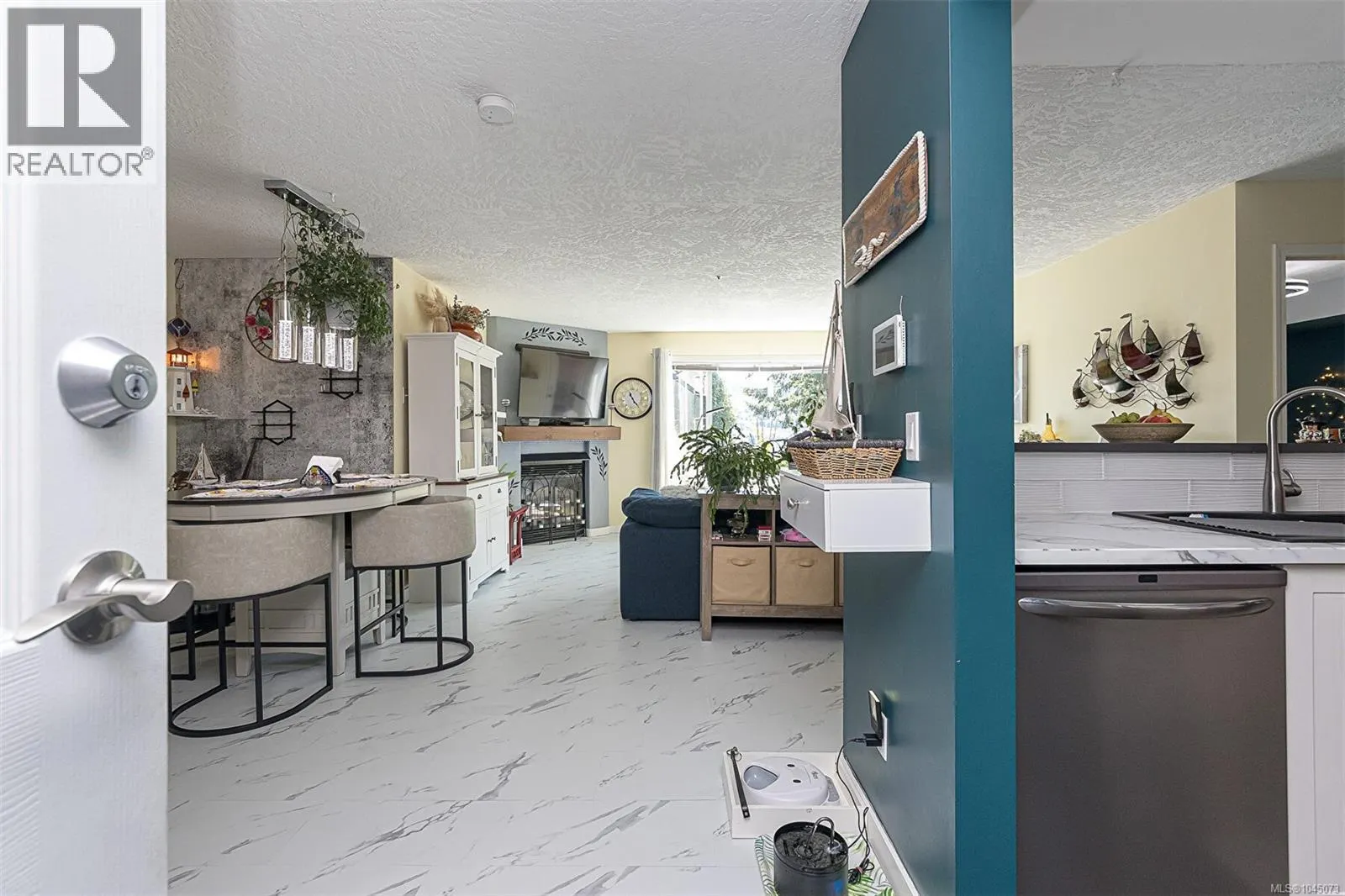 213 4965 Vista View Cres