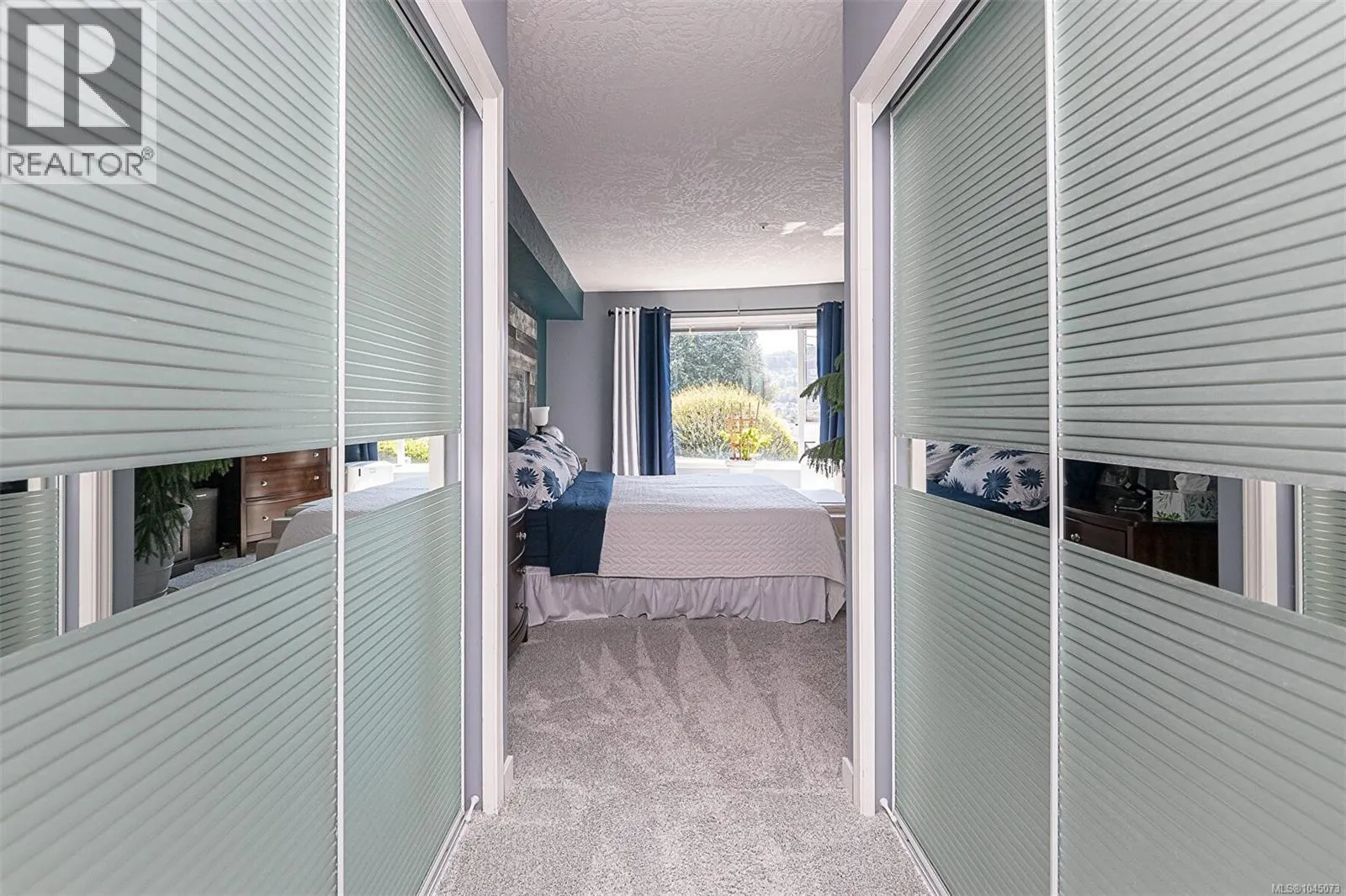 213 4965 Vista View Cres