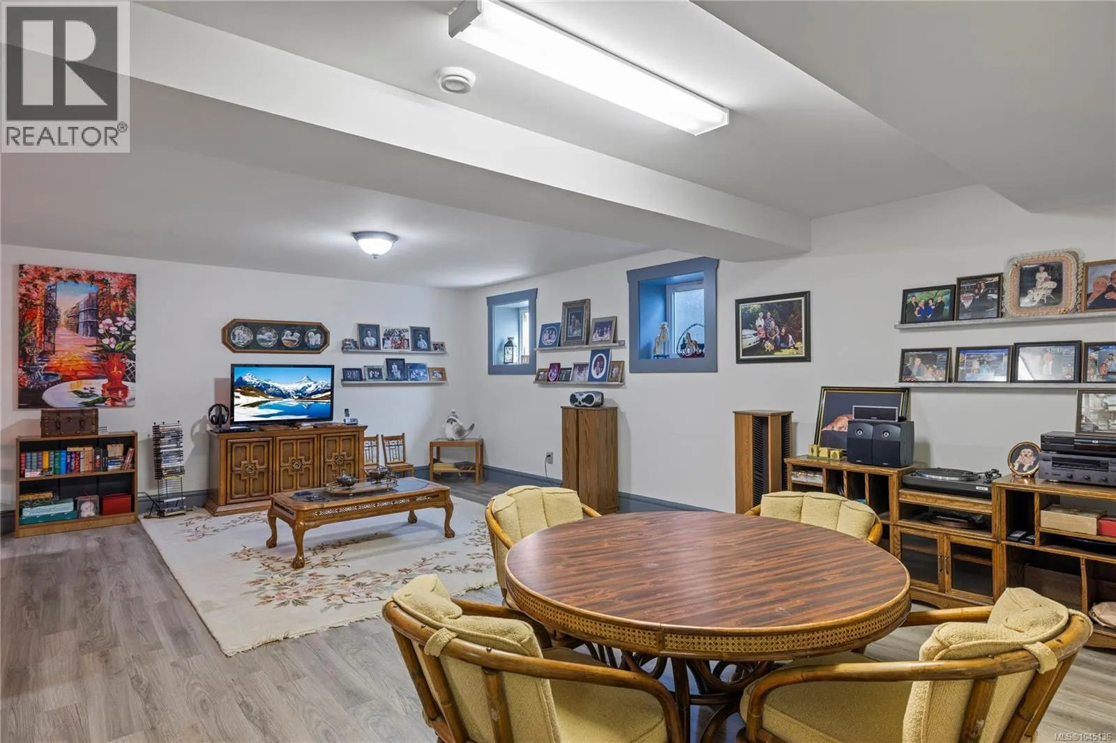 1045 Matuka Dr