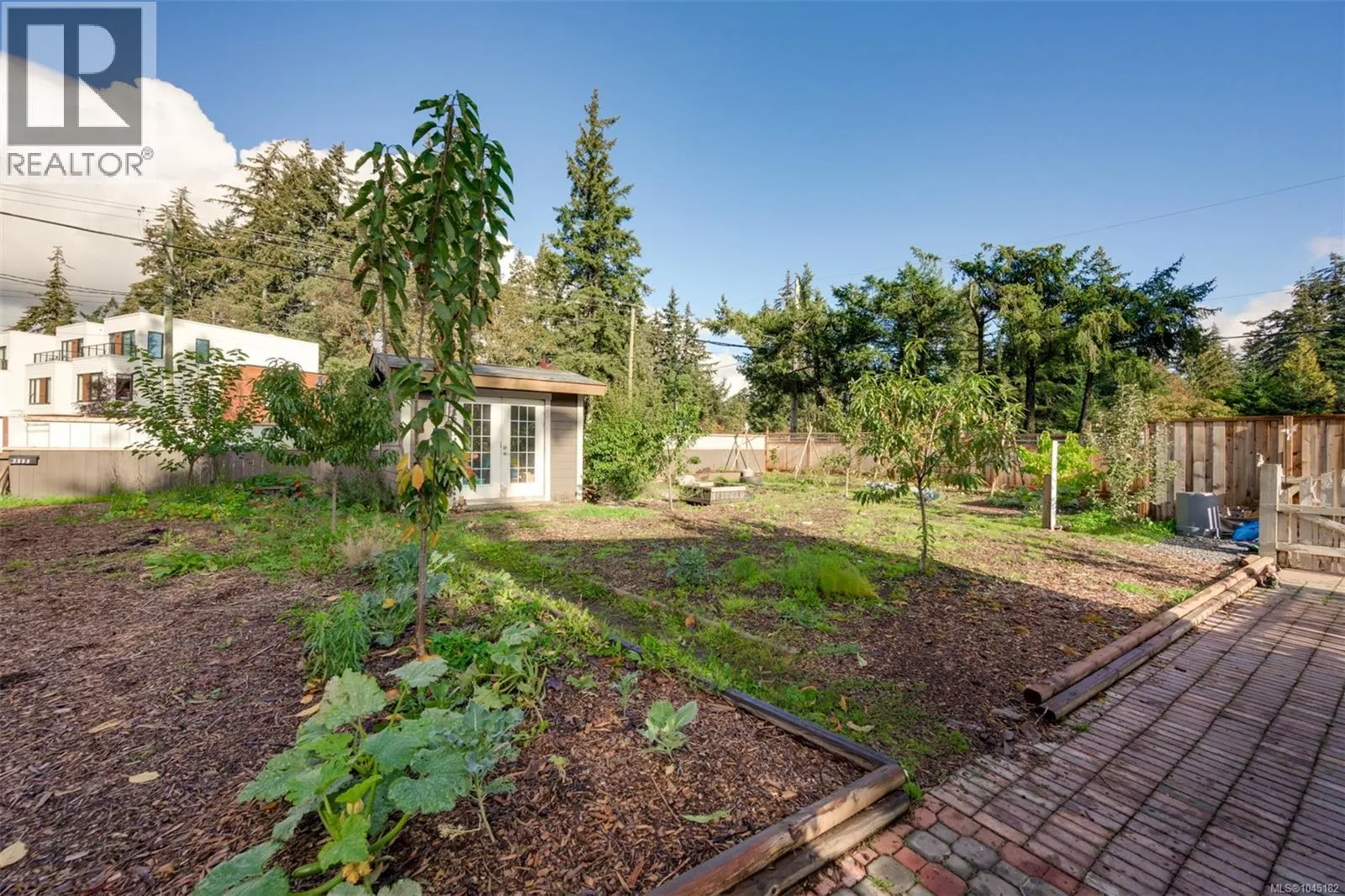 2329/2333 Sooke Rd