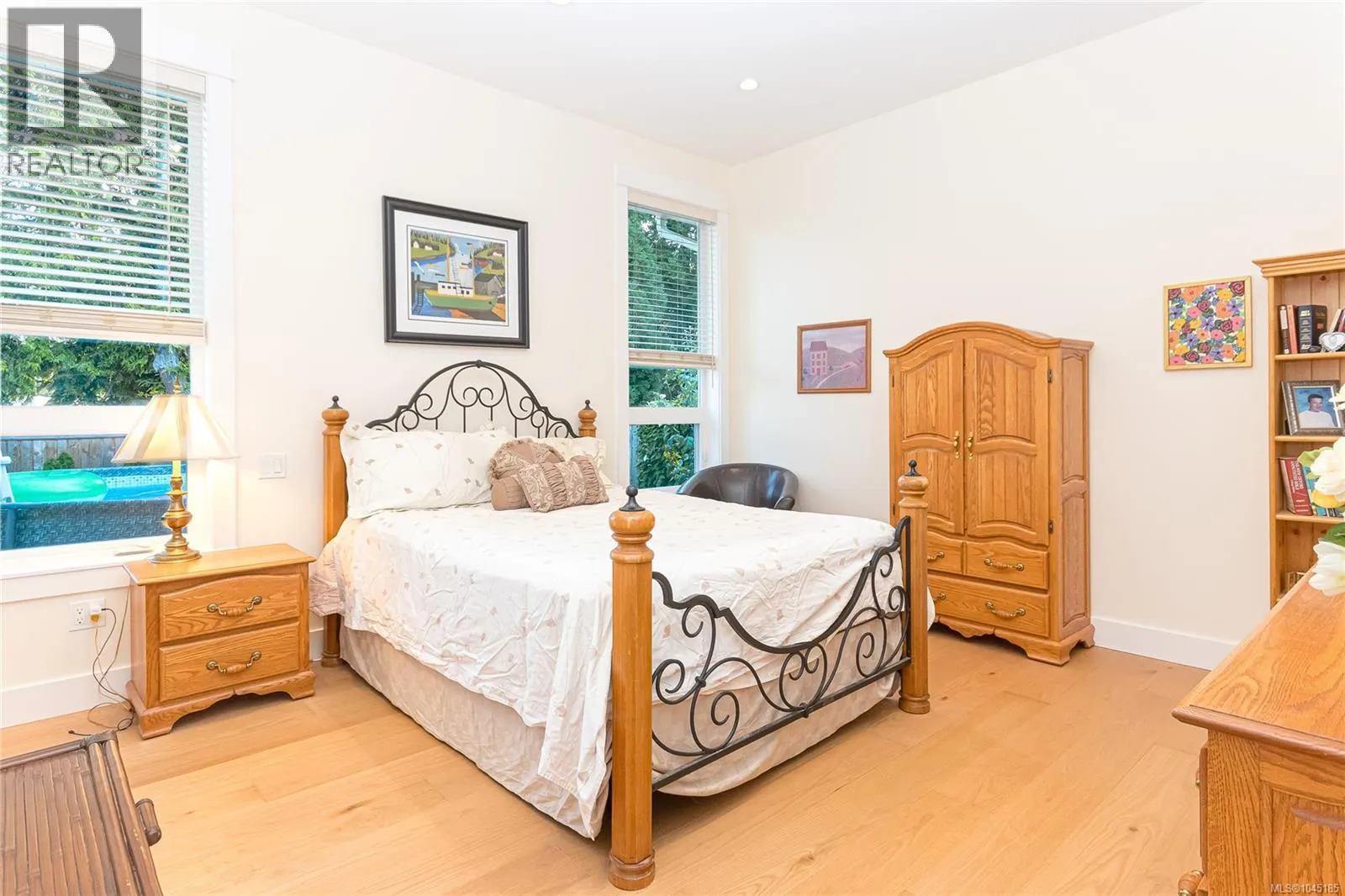 2104 Colinwood Rd