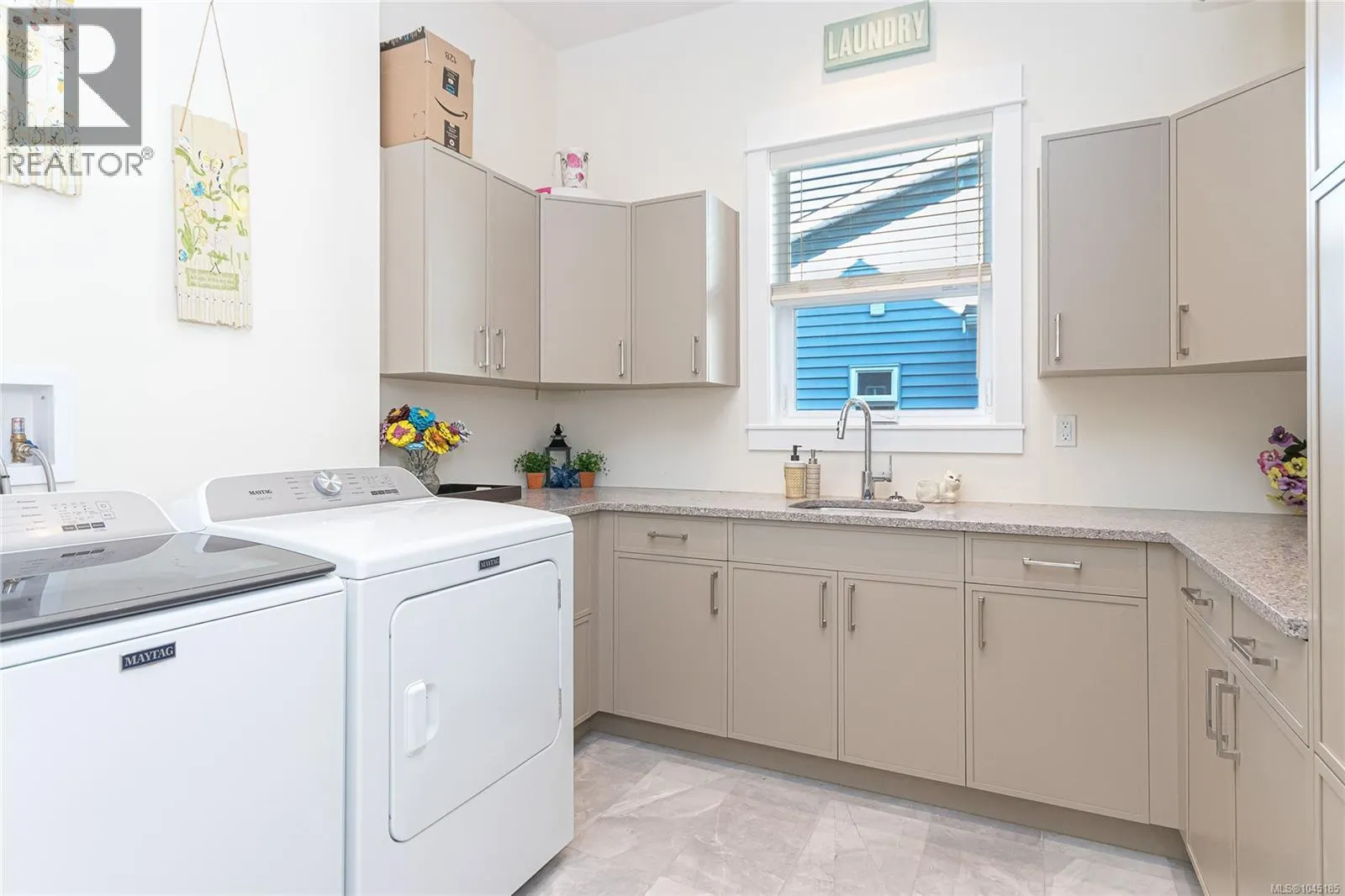 2104 Colinwood Rd