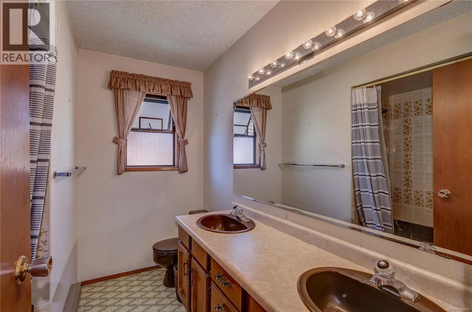 162 Sir Lancelot Pl
