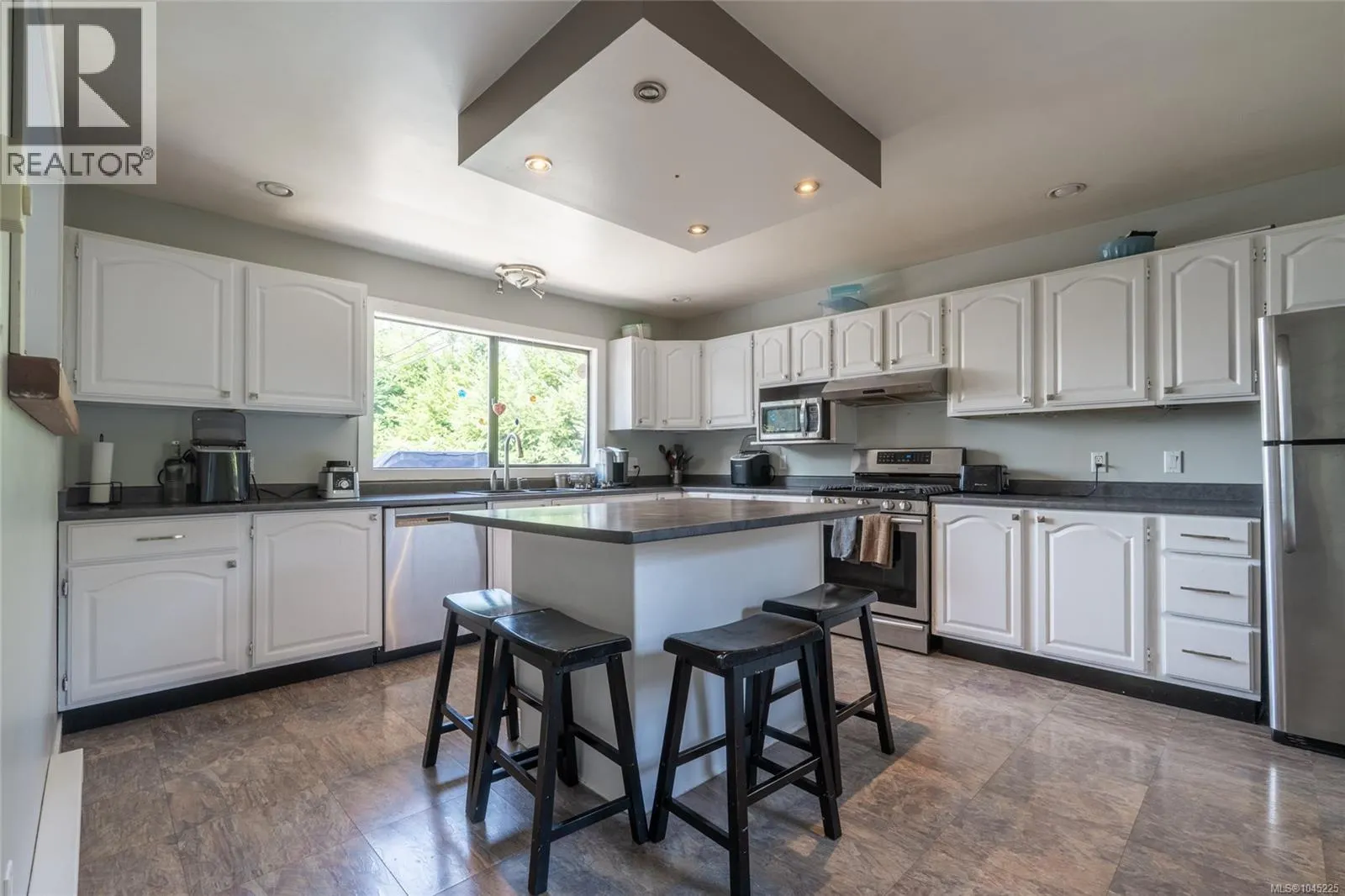 3239 Sedgwick Dr