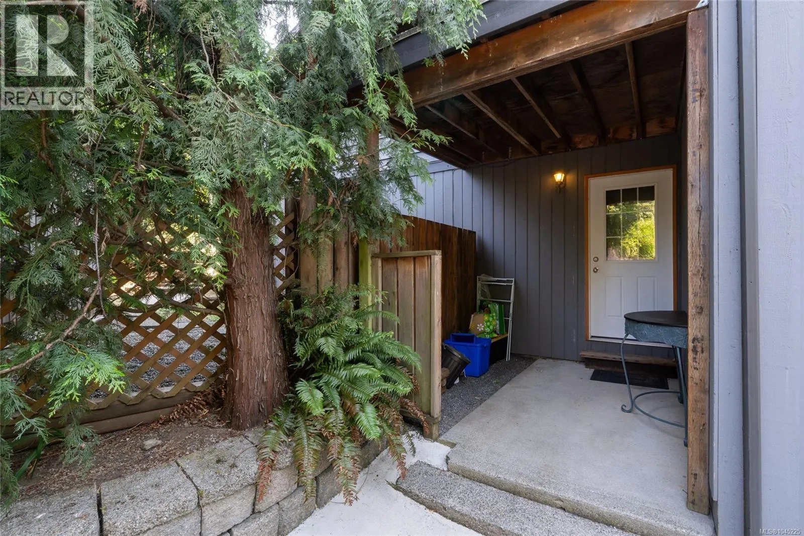 3239 Sedgwick Dr