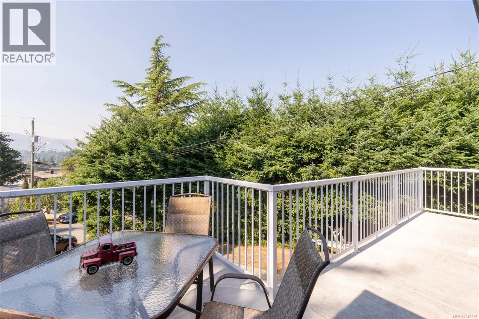 3239 Sedgwick Dr