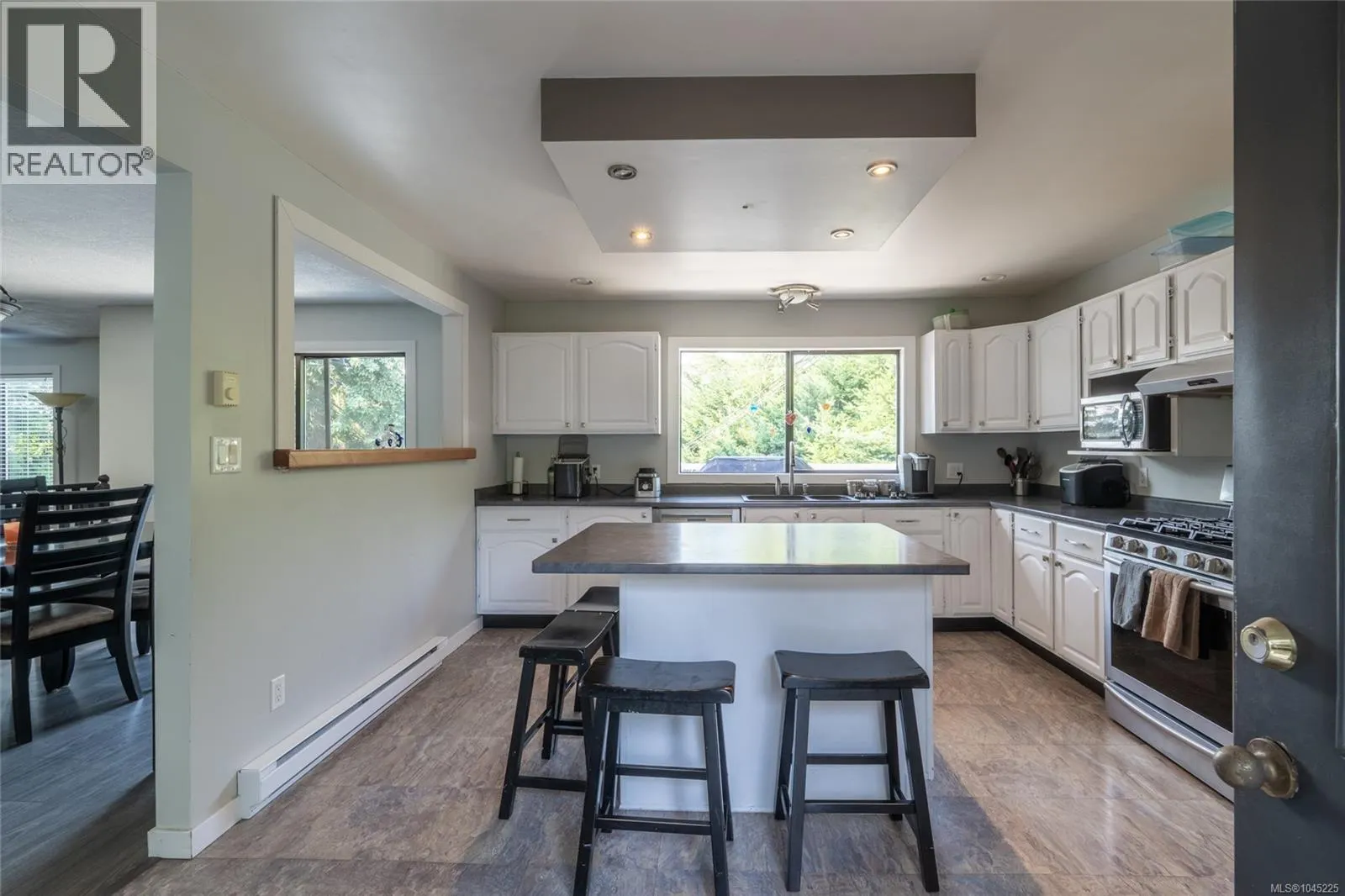 3239 Sedgwick Dr