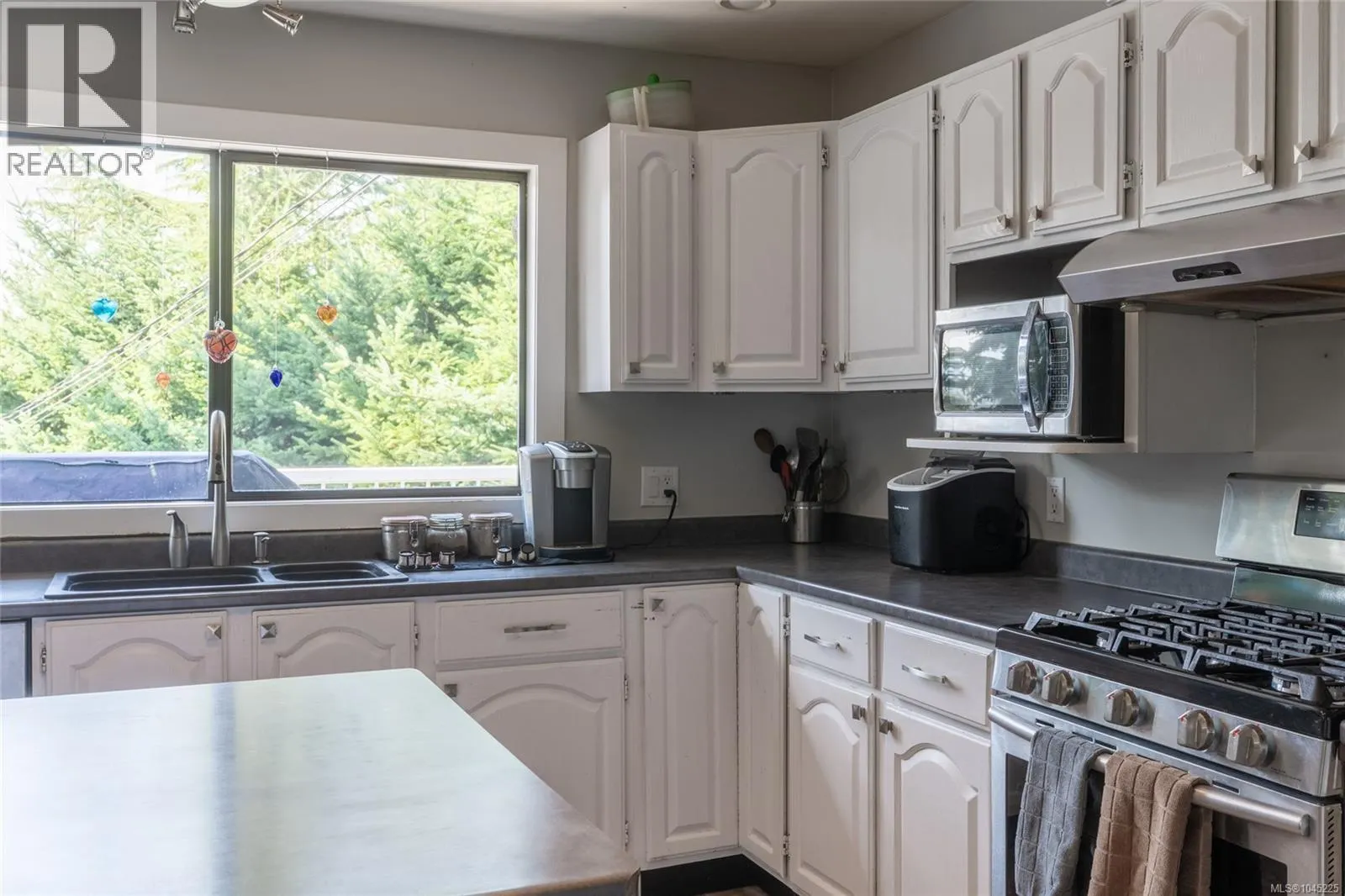 3239 Sedgwick Dr