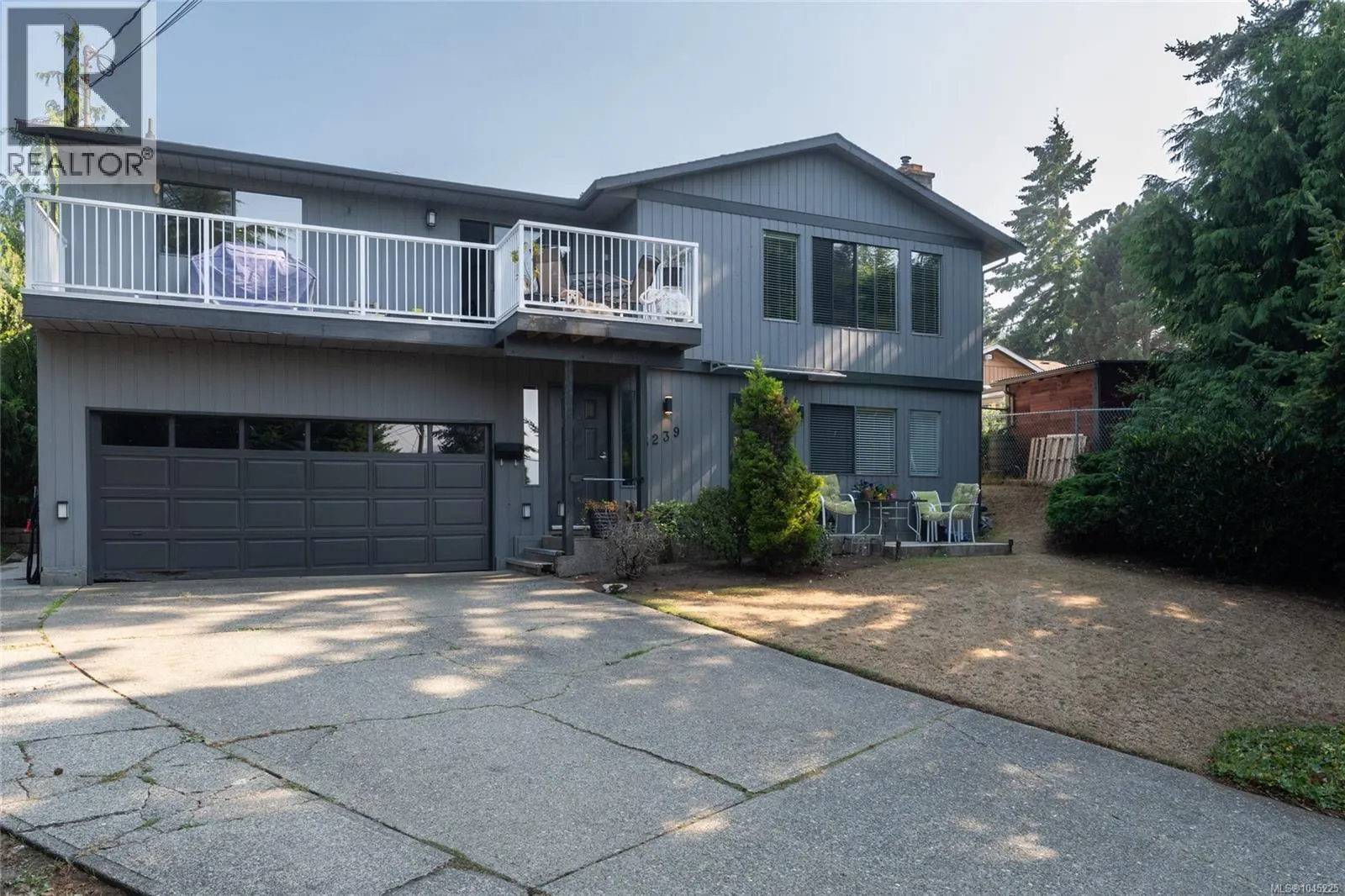 3239 Sedgwick Dr