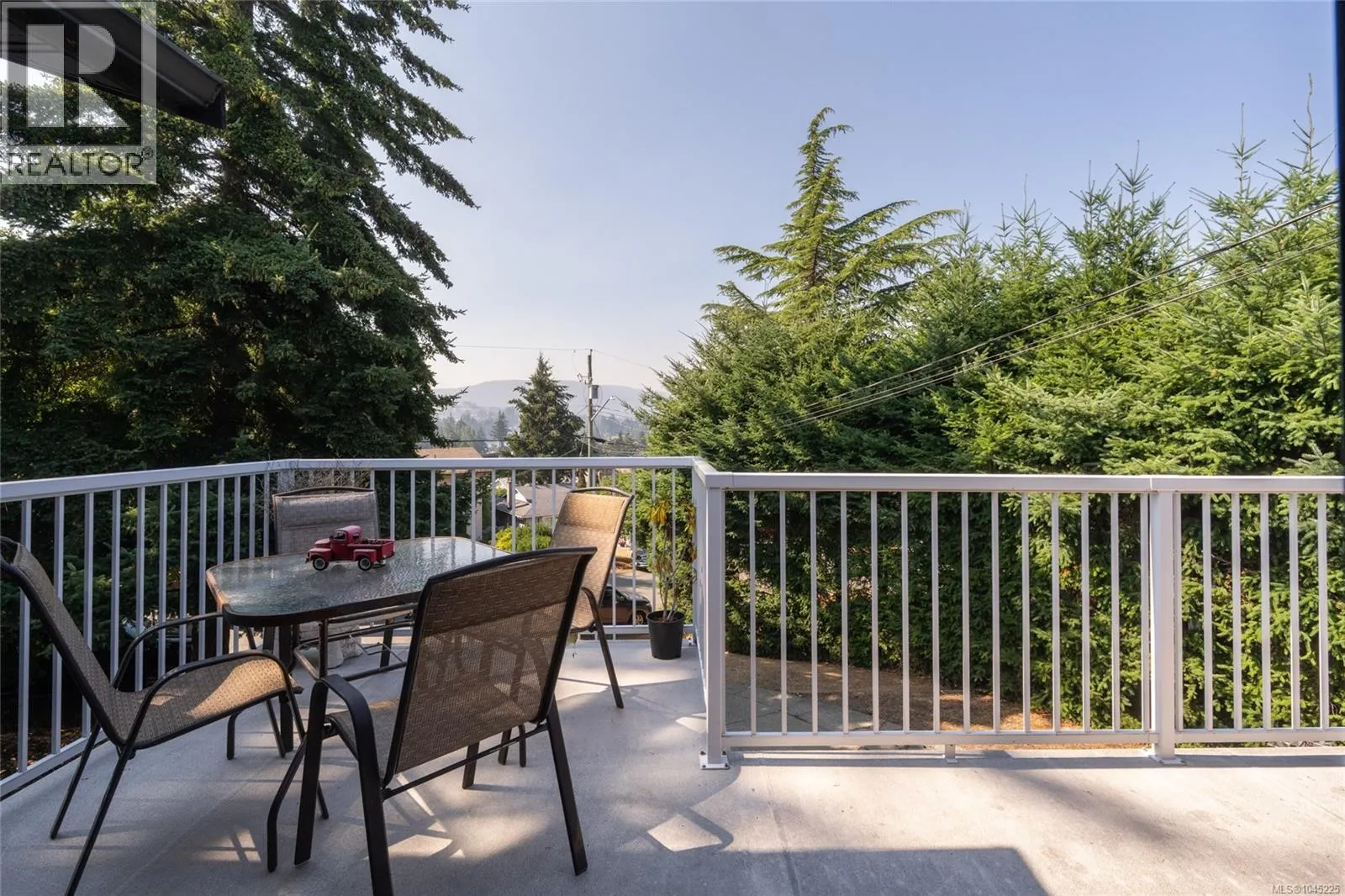 3239 Sedgwick Dr