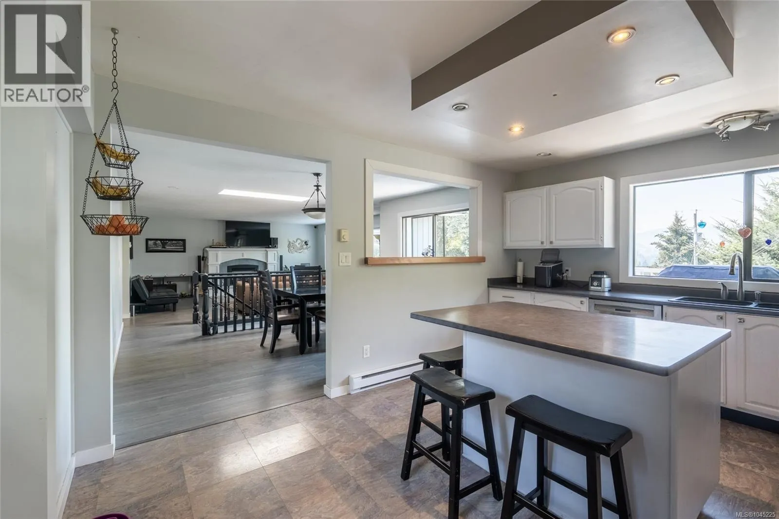 3239 Sedgwick Dr