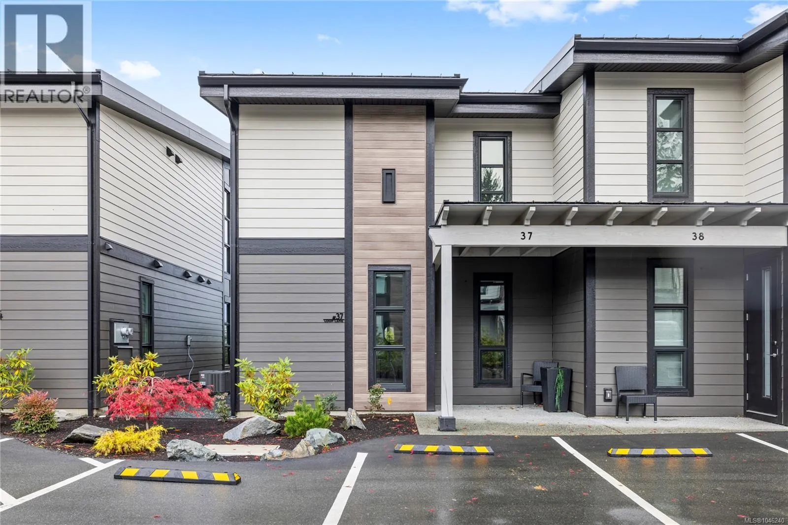 37 1175 RESORT Dr