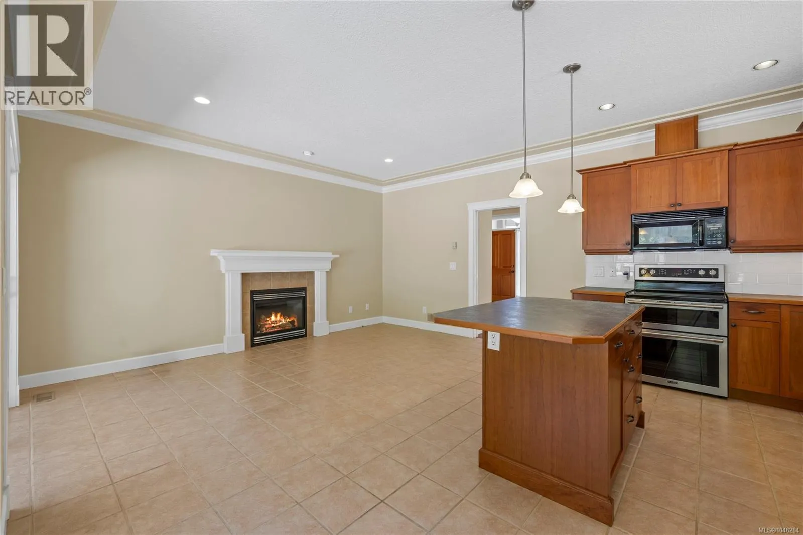 1057 Paradise Pl