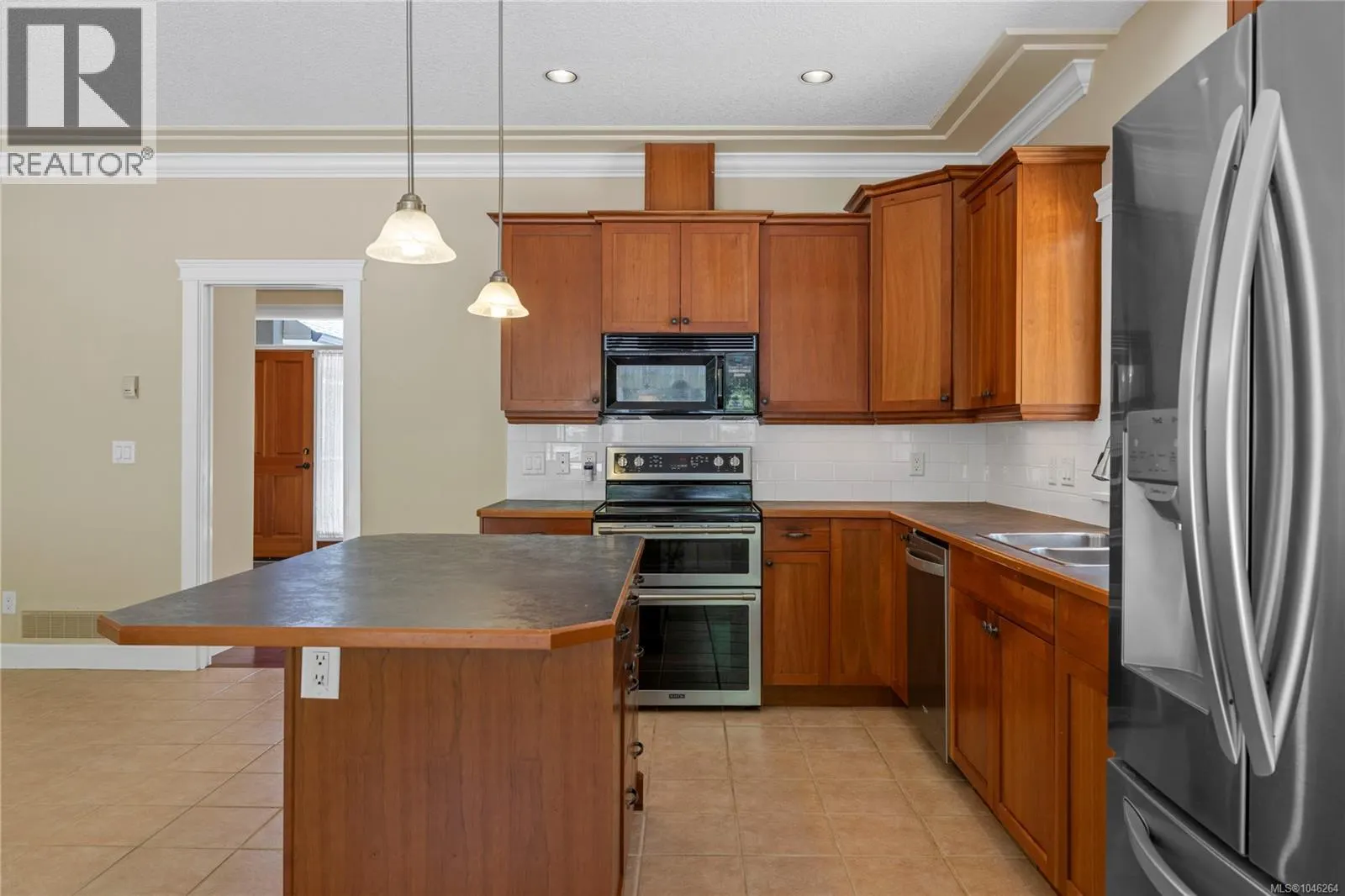 1057 Paradise Pl