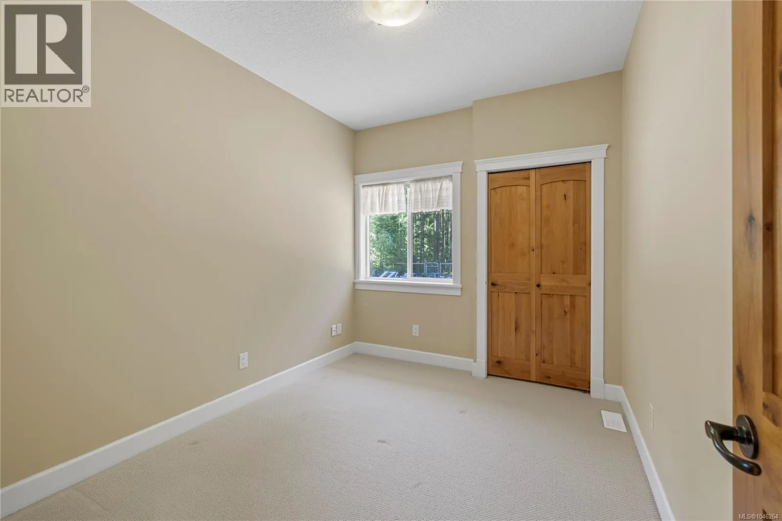 1057 Paradise Pl