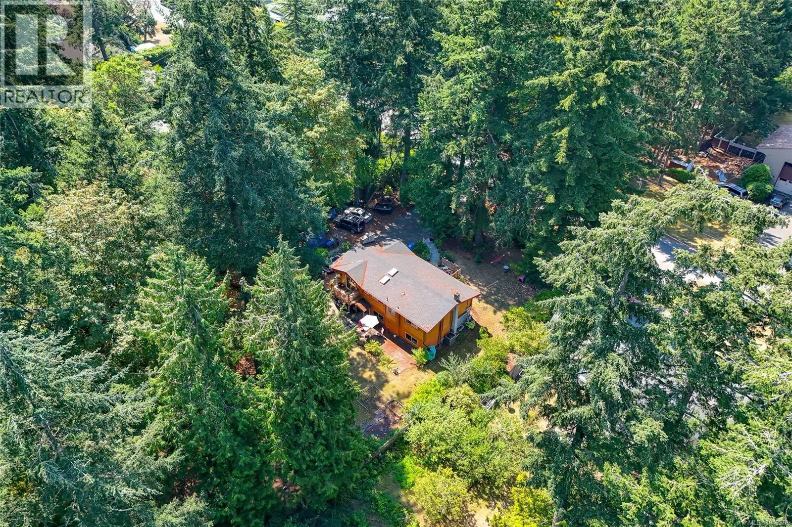 6311 Rodolph Rd