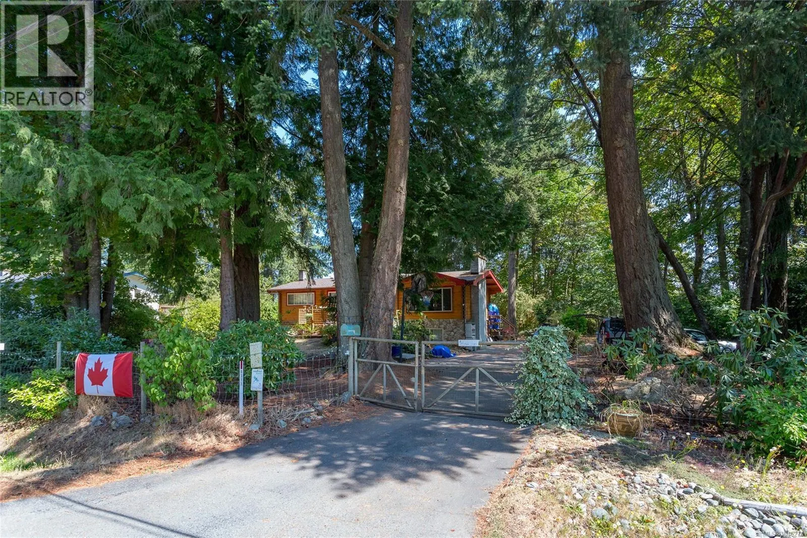 6311 Rodolph Rd