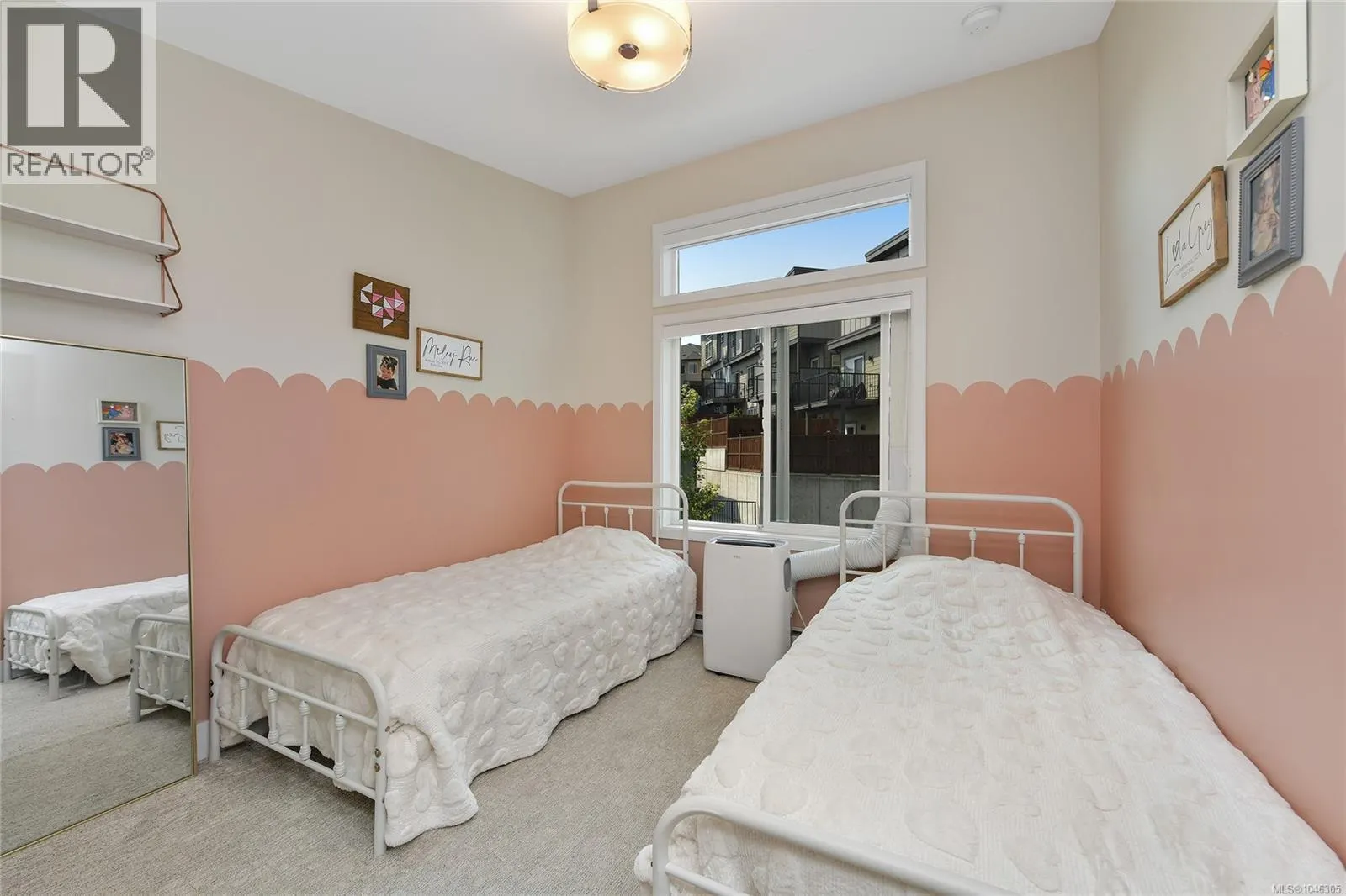 937 Echo Valley Pl