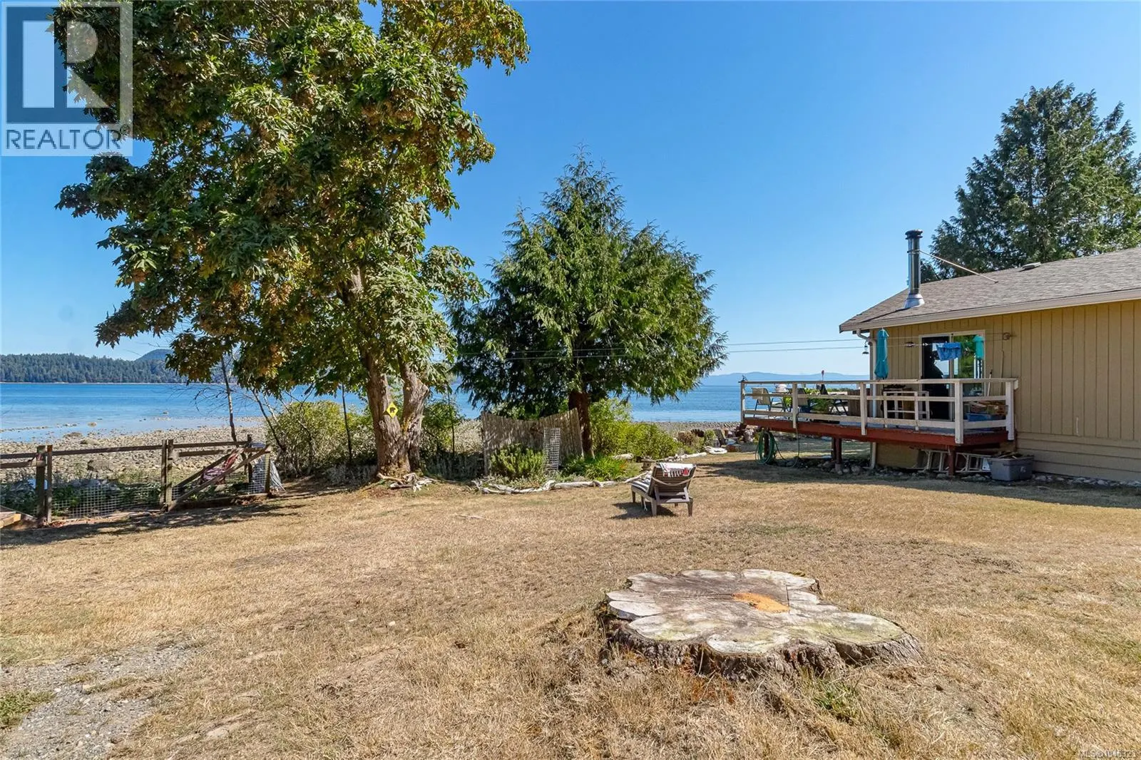 4995 Shoreline Dr