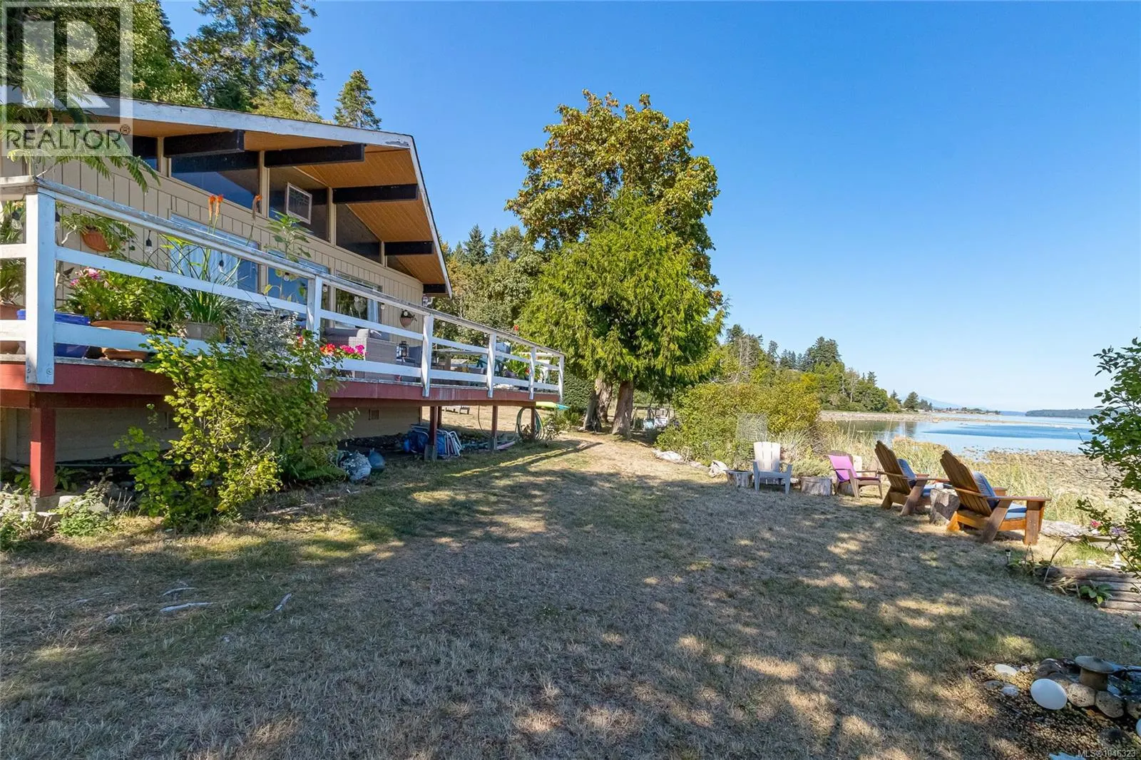 4995 Shoreline Dr