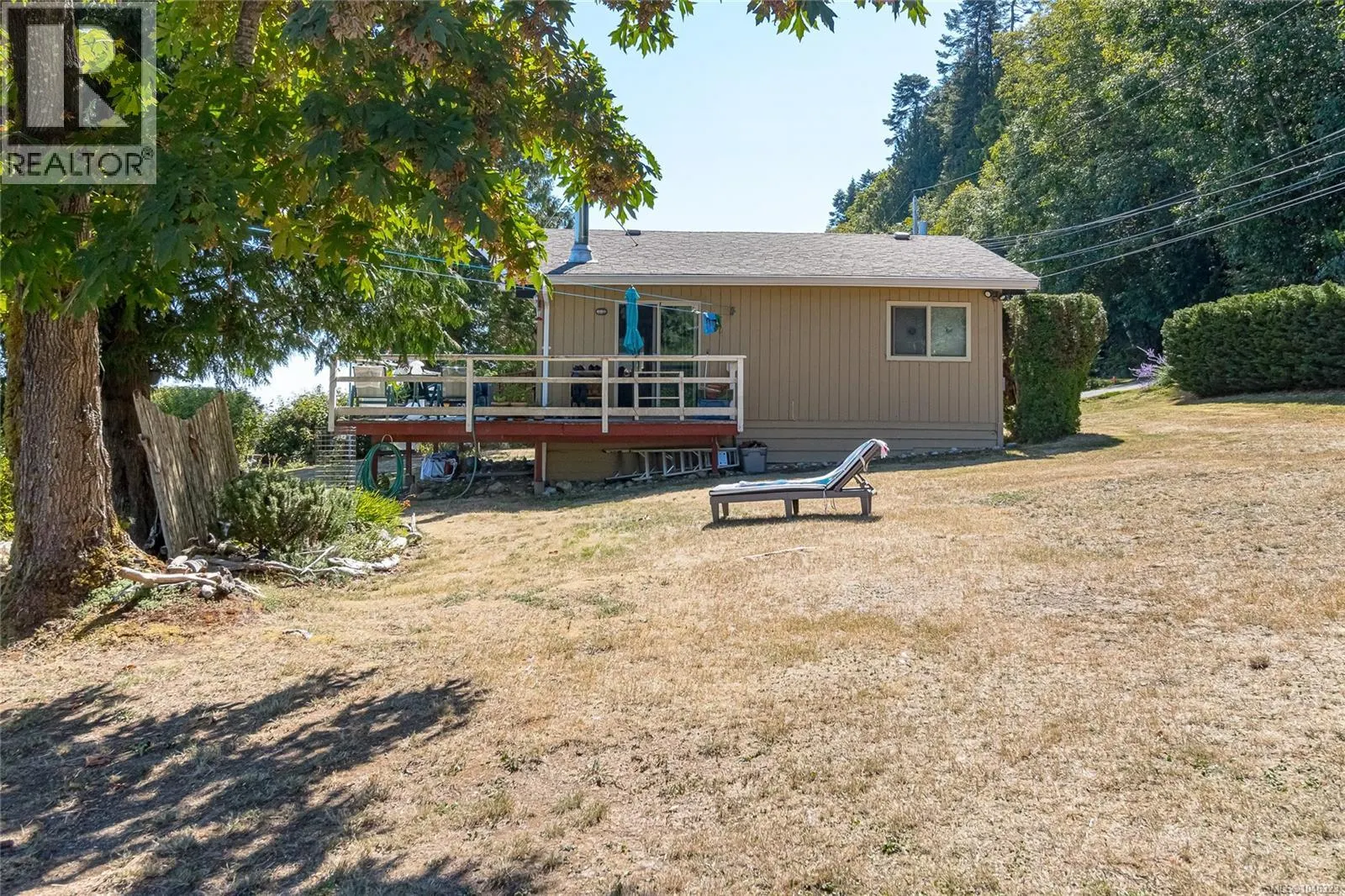 4995 Shoreline Dr