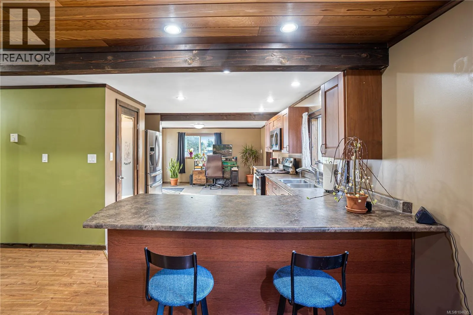 1143 Bellevue Rd