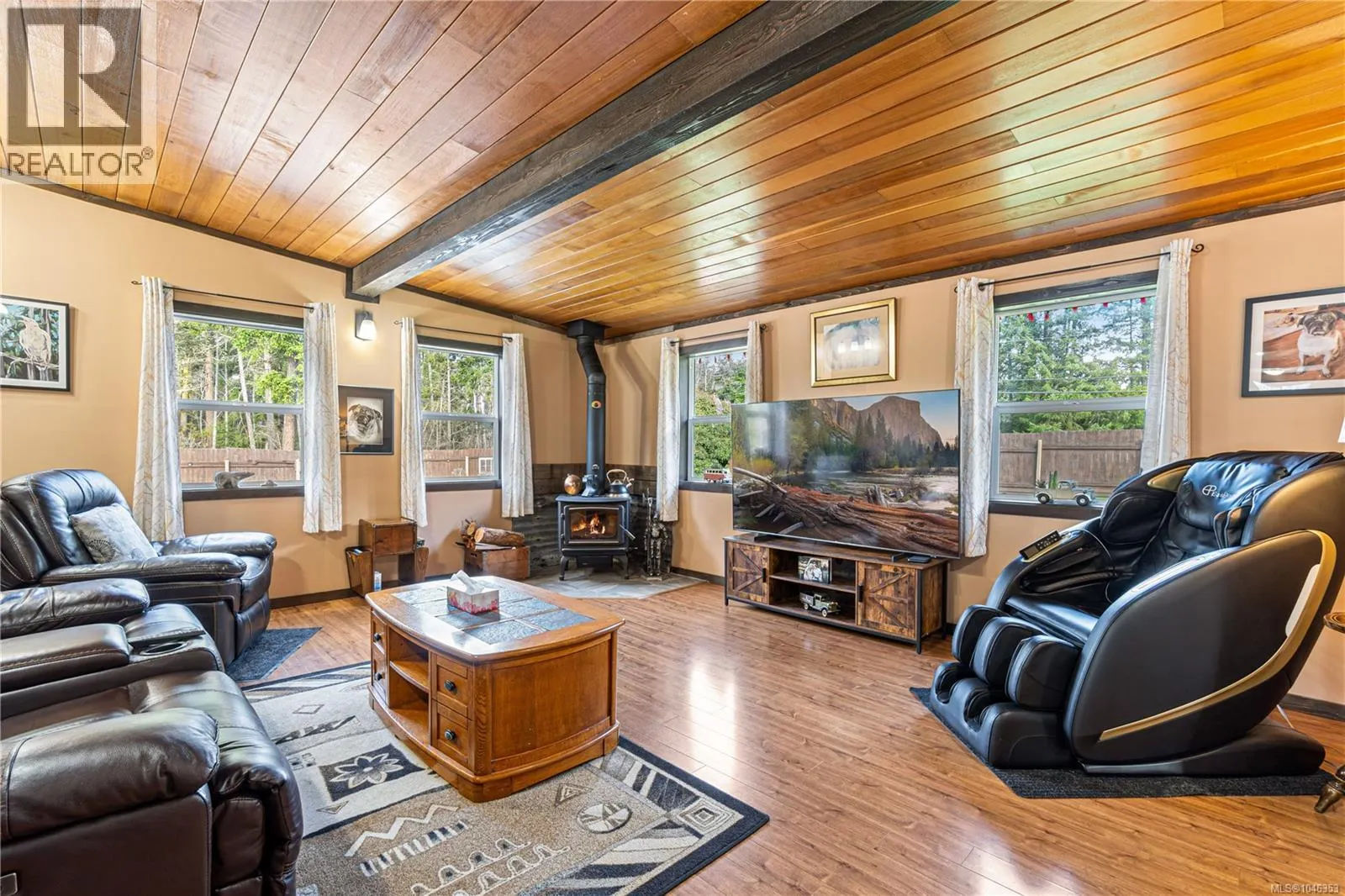 1143 Bellevue Rd
