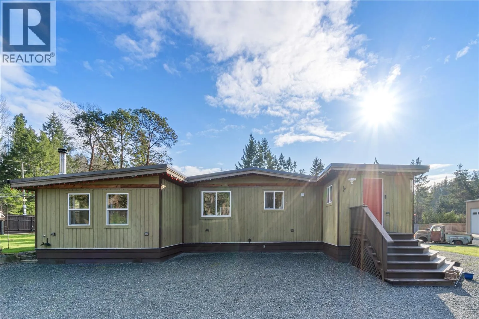 1143 Bellevue Rd
