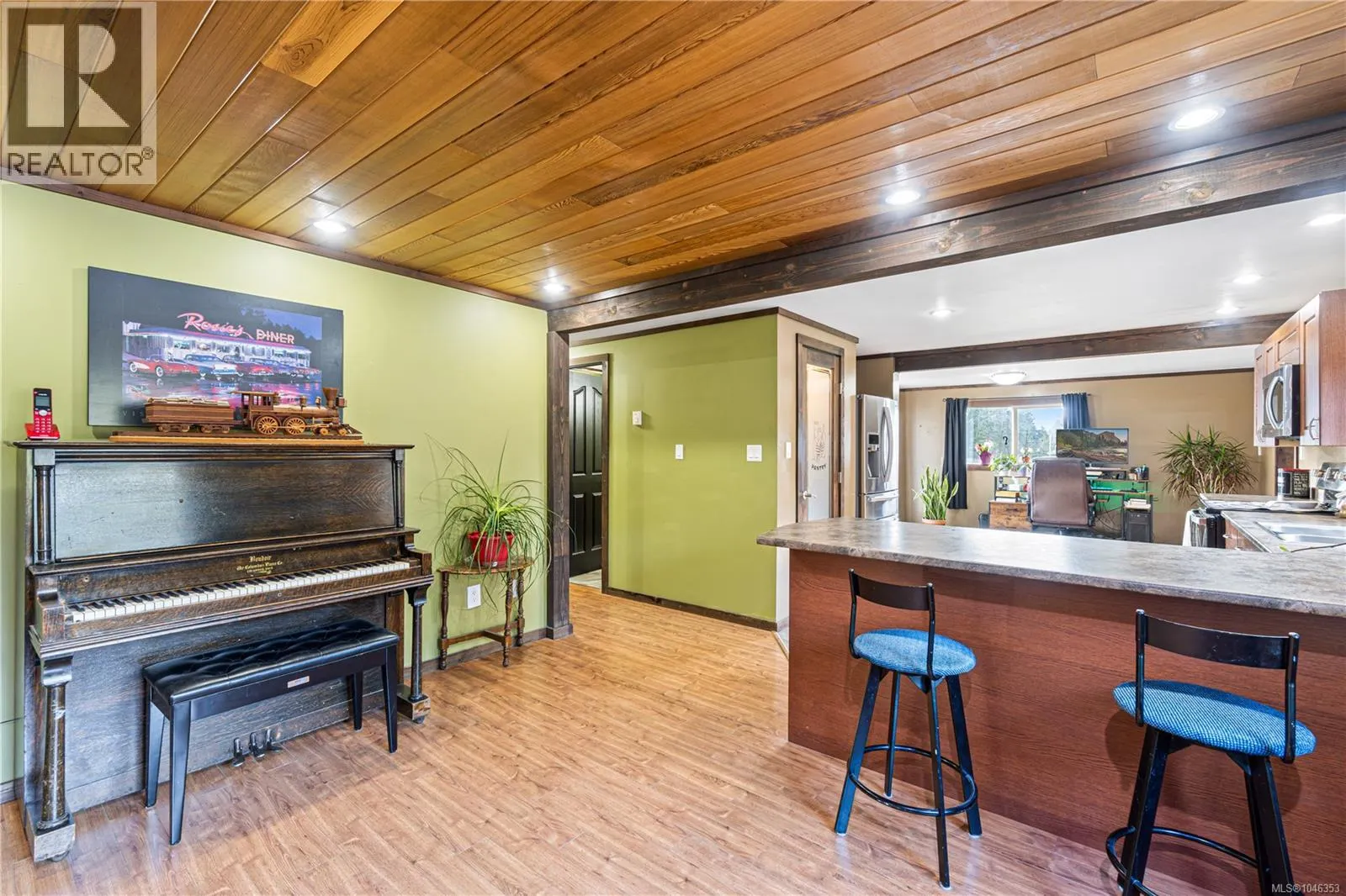 1143 Bellevue Rd
