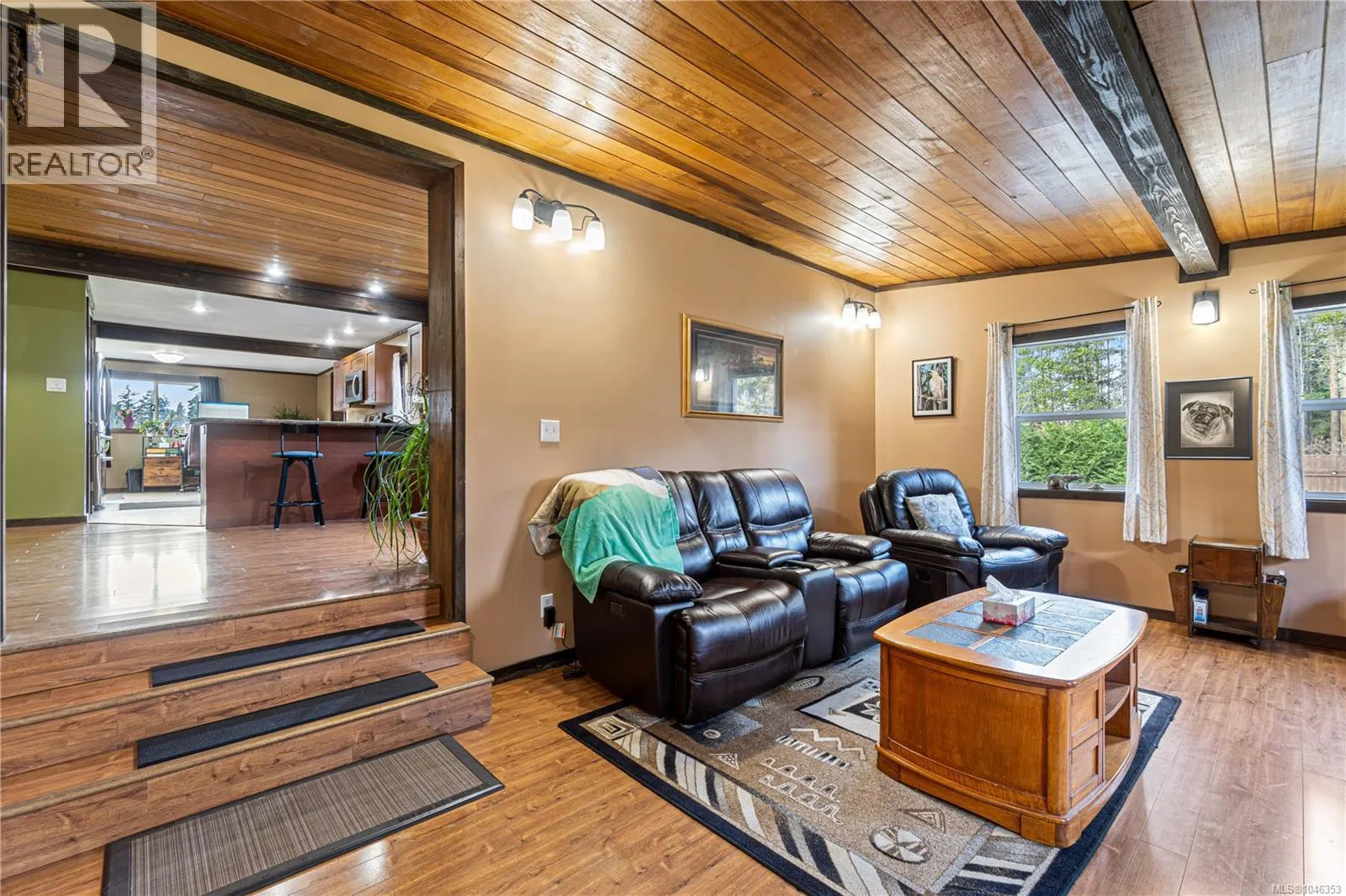 1143 Bellevue Rd