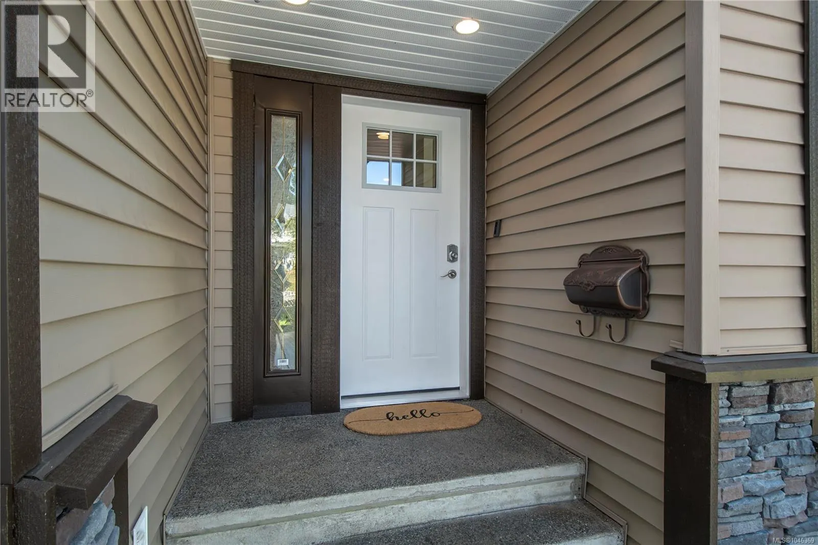 747 Steenbuck Dr