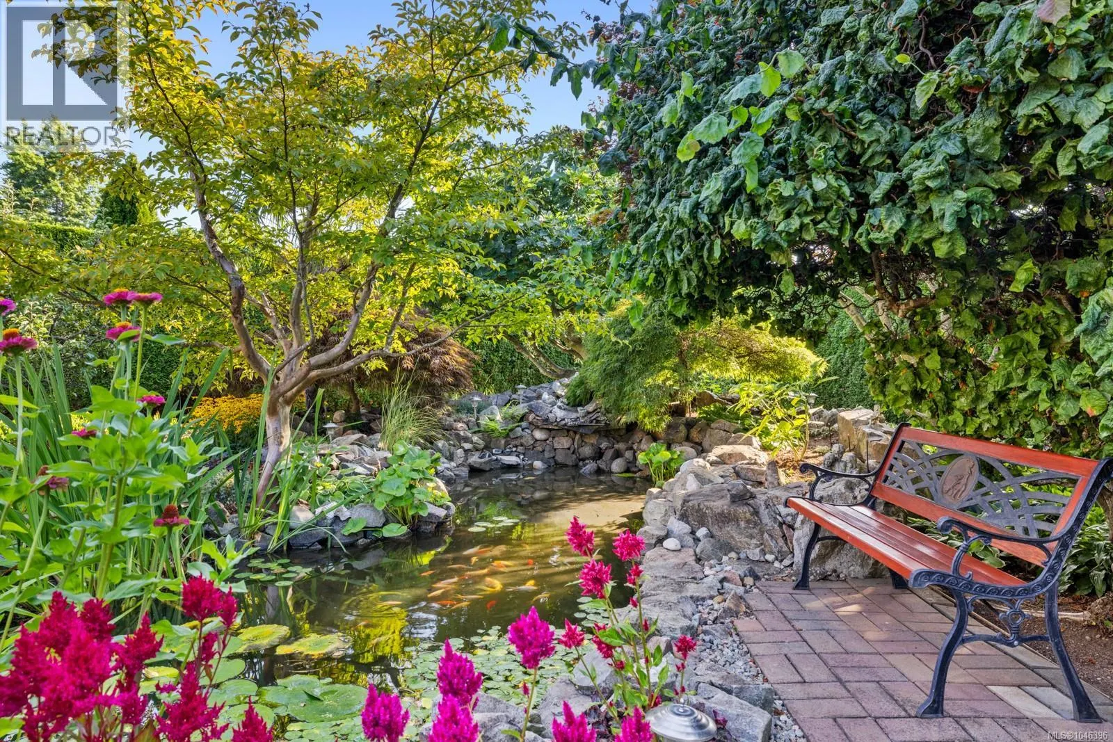 823 Glenhale Cres