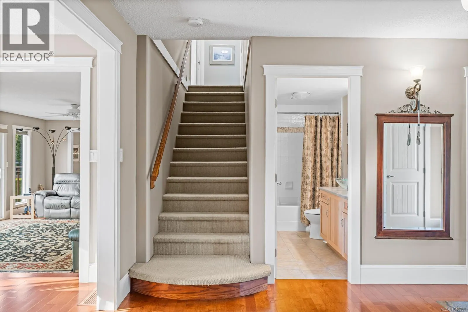 823 Glenhale Cres