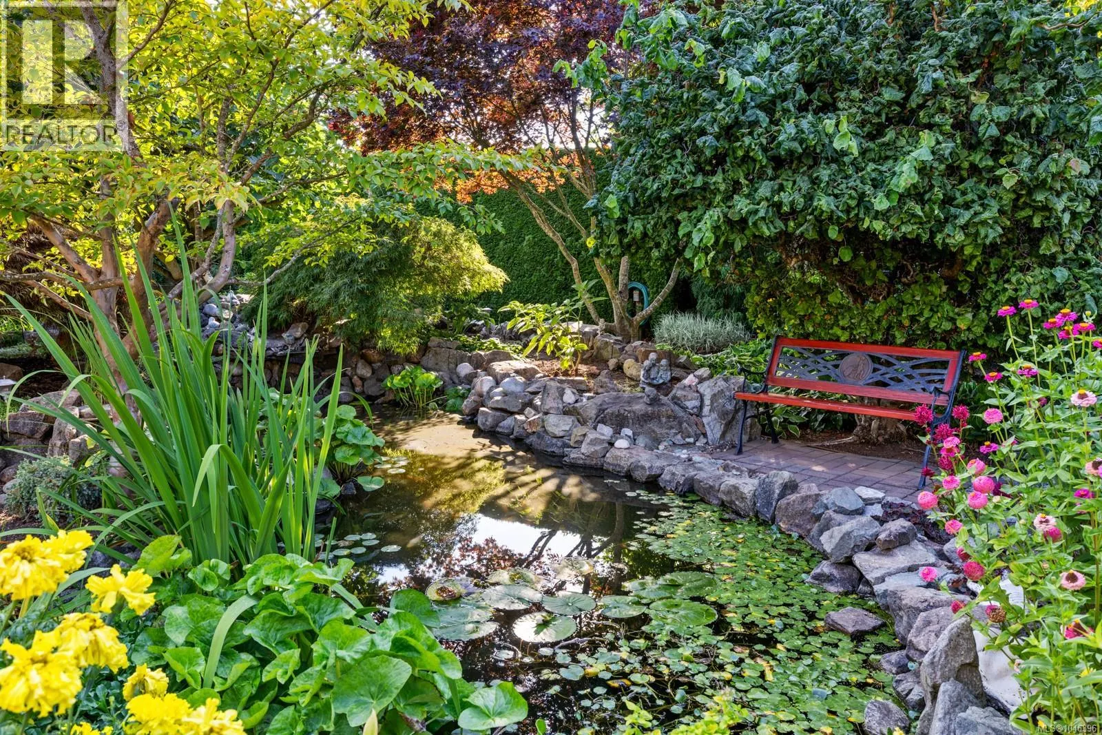 823 Glenhale Cres