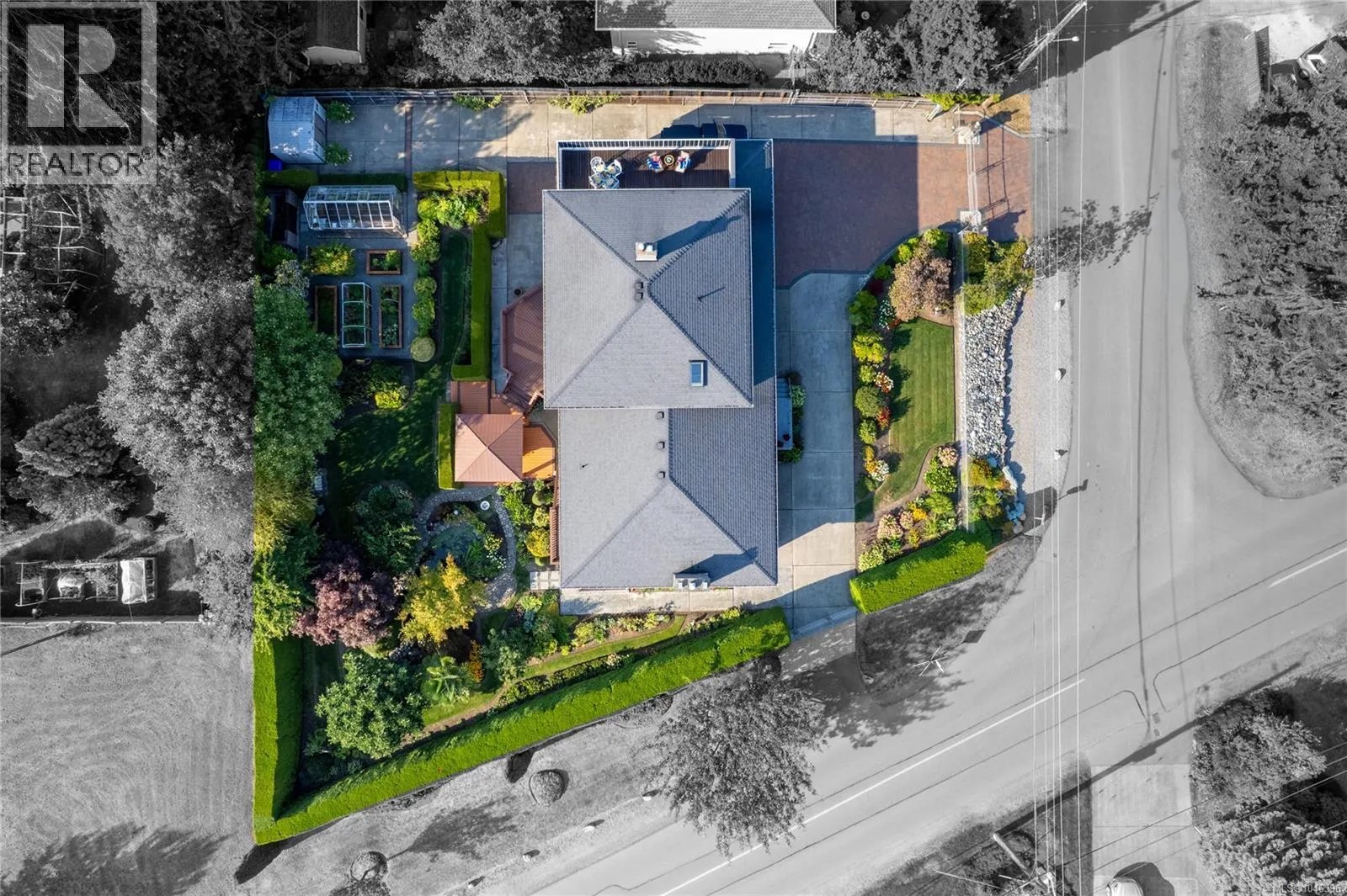 823 Glenhale Cres