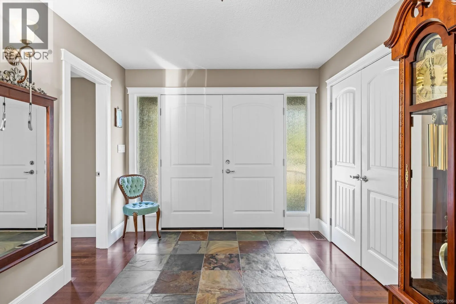 823 Glenhale Cres