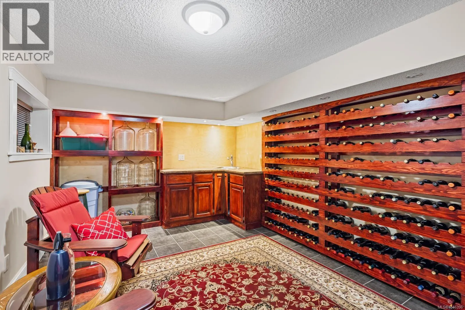 823 Glenhale Cres