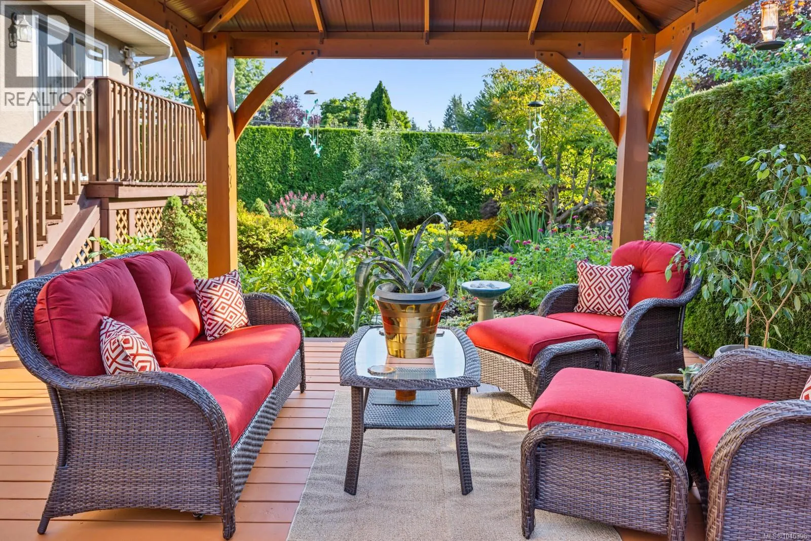 823 Glenhale Cres