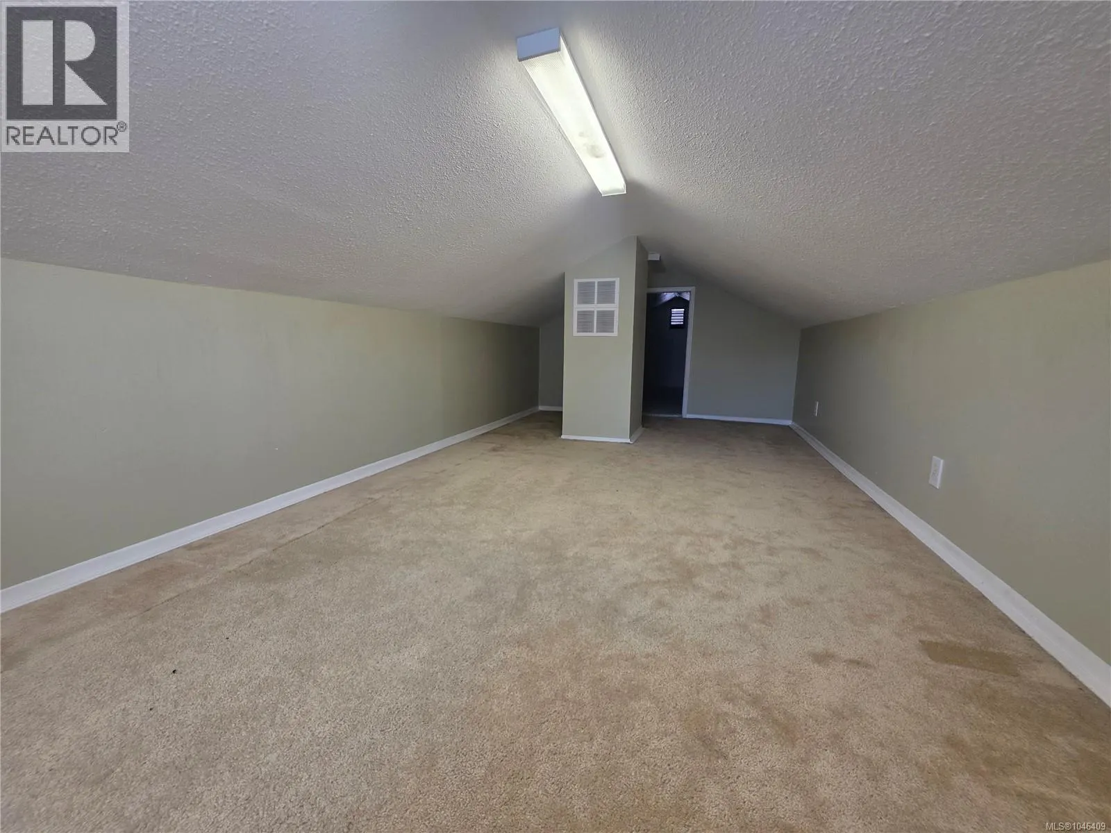 3871 Anderson Ave