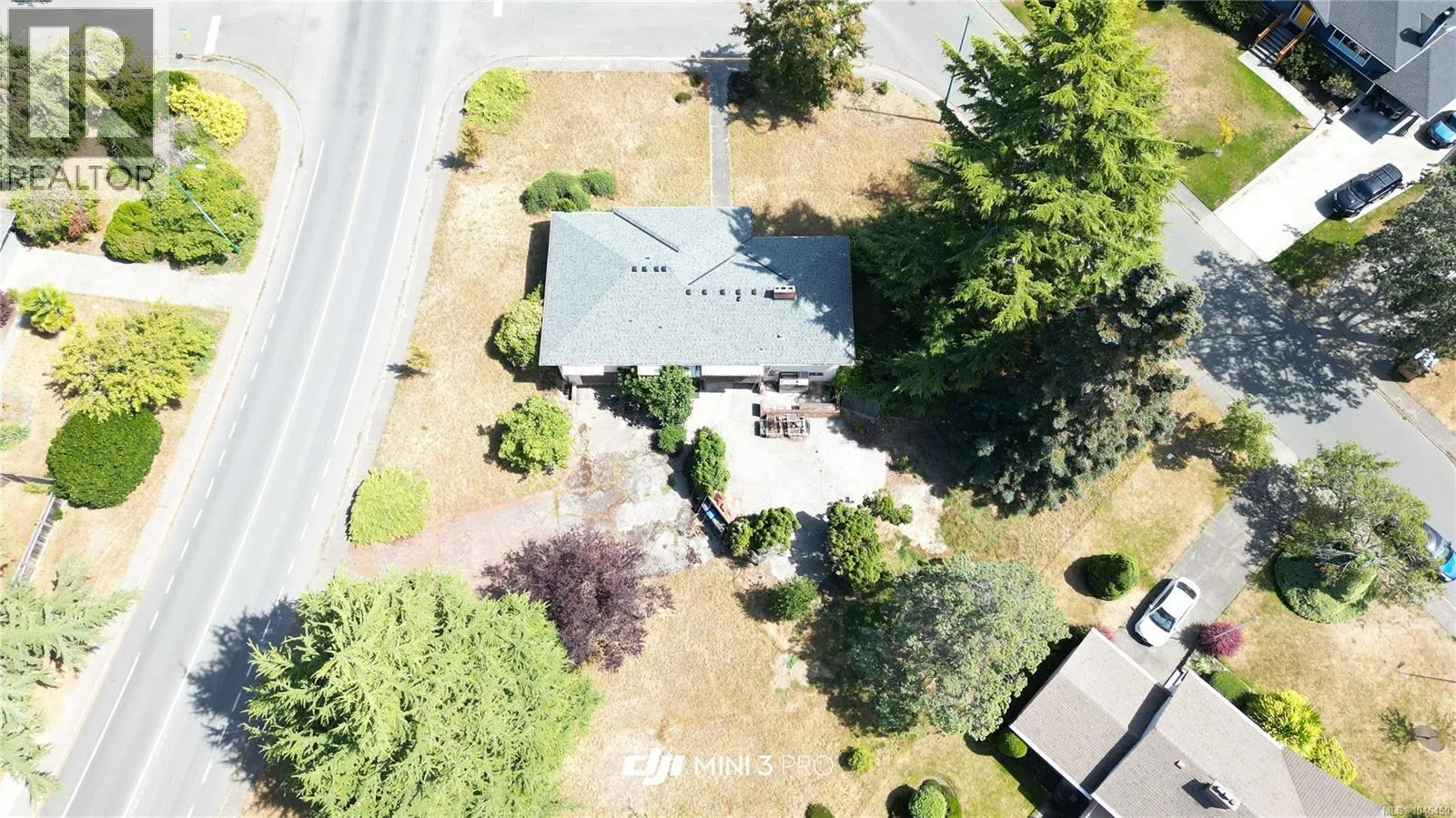 3294 Henderson Rd