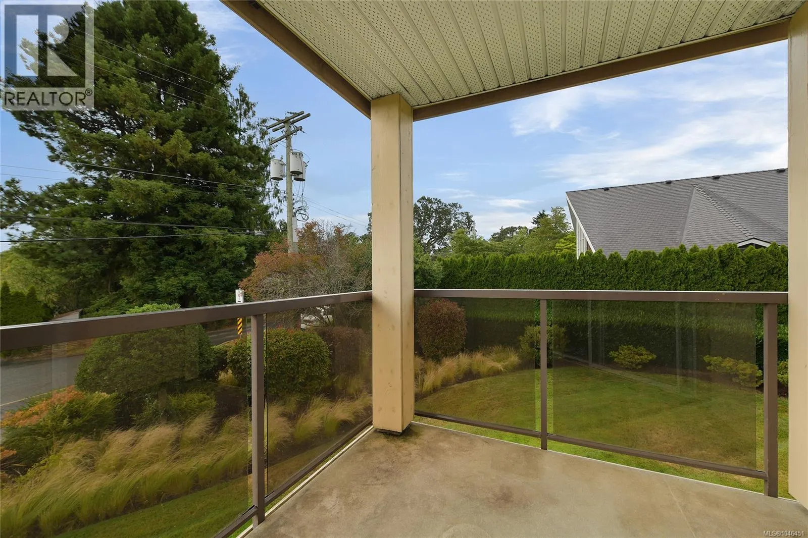 301 1694 Cedar Hill Cross Rd