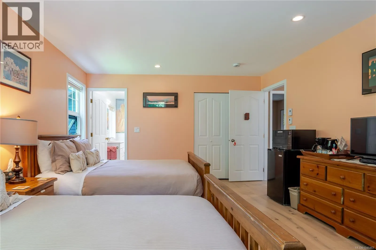 1212 Lynn Rd
