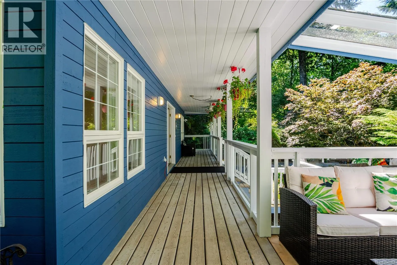 1212 Lynn Rd