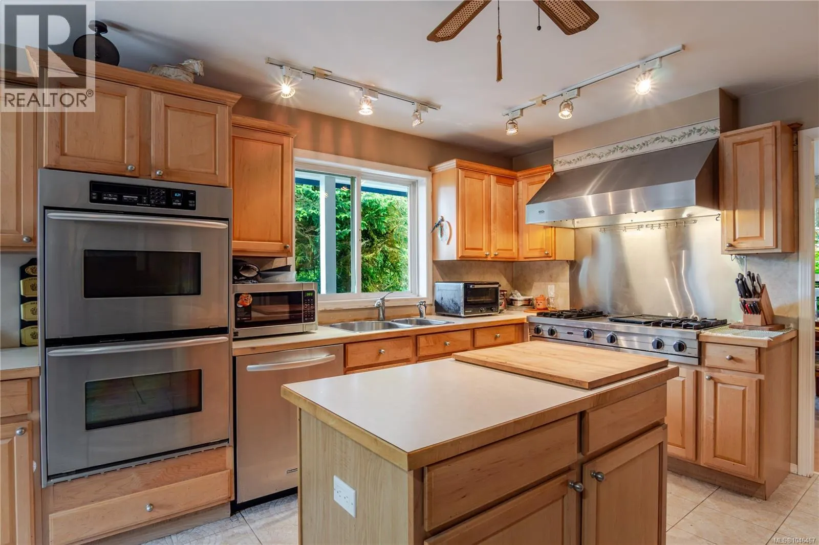 1212 Lynn Rd