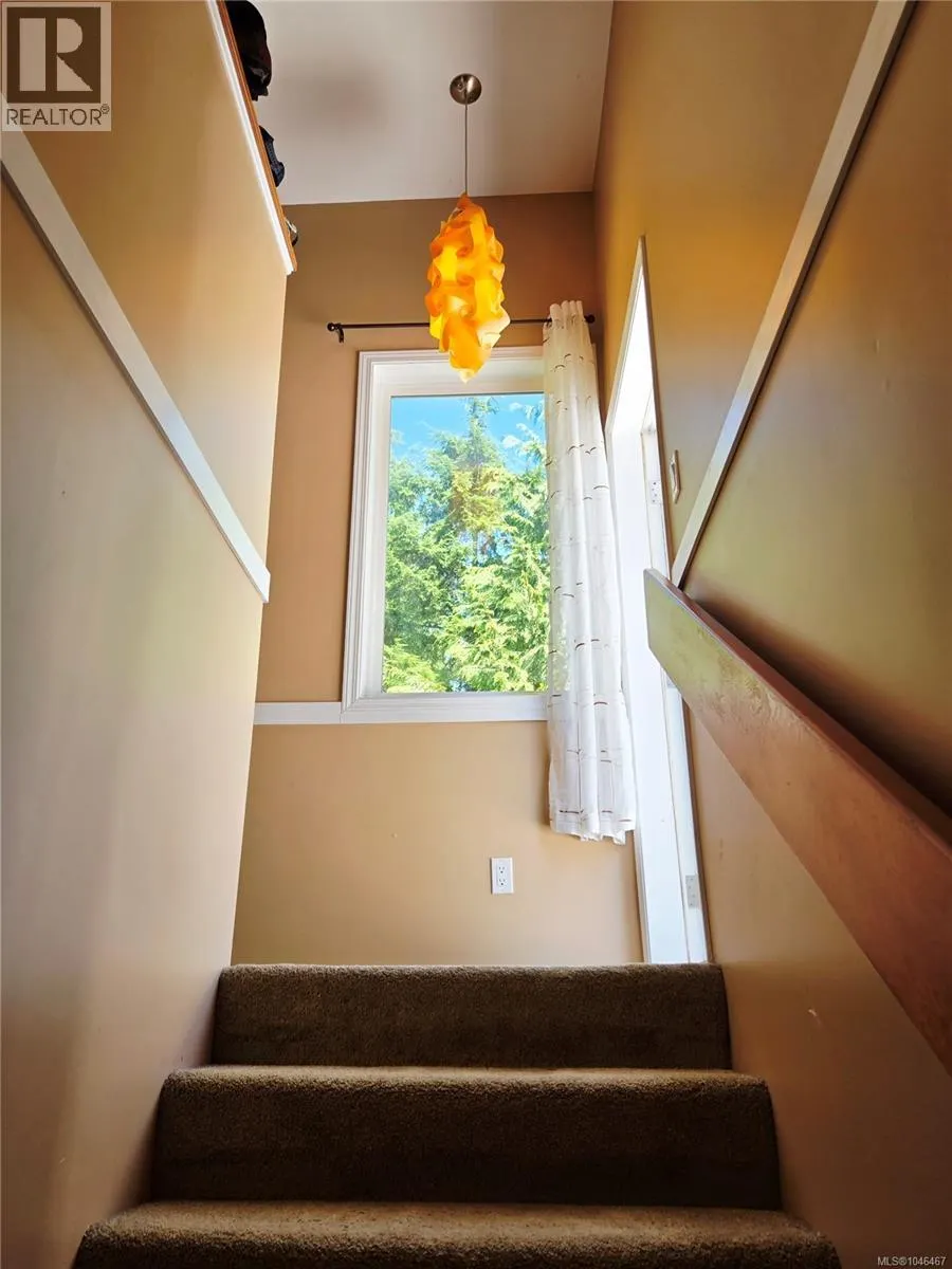 1212 Lynn Rd