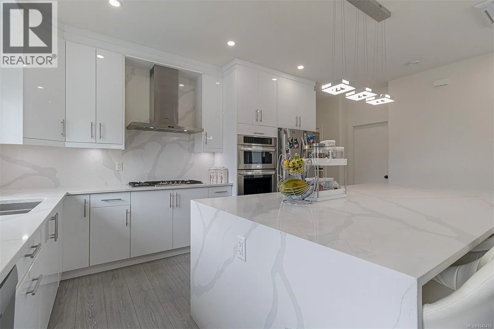 83 Crease Ave